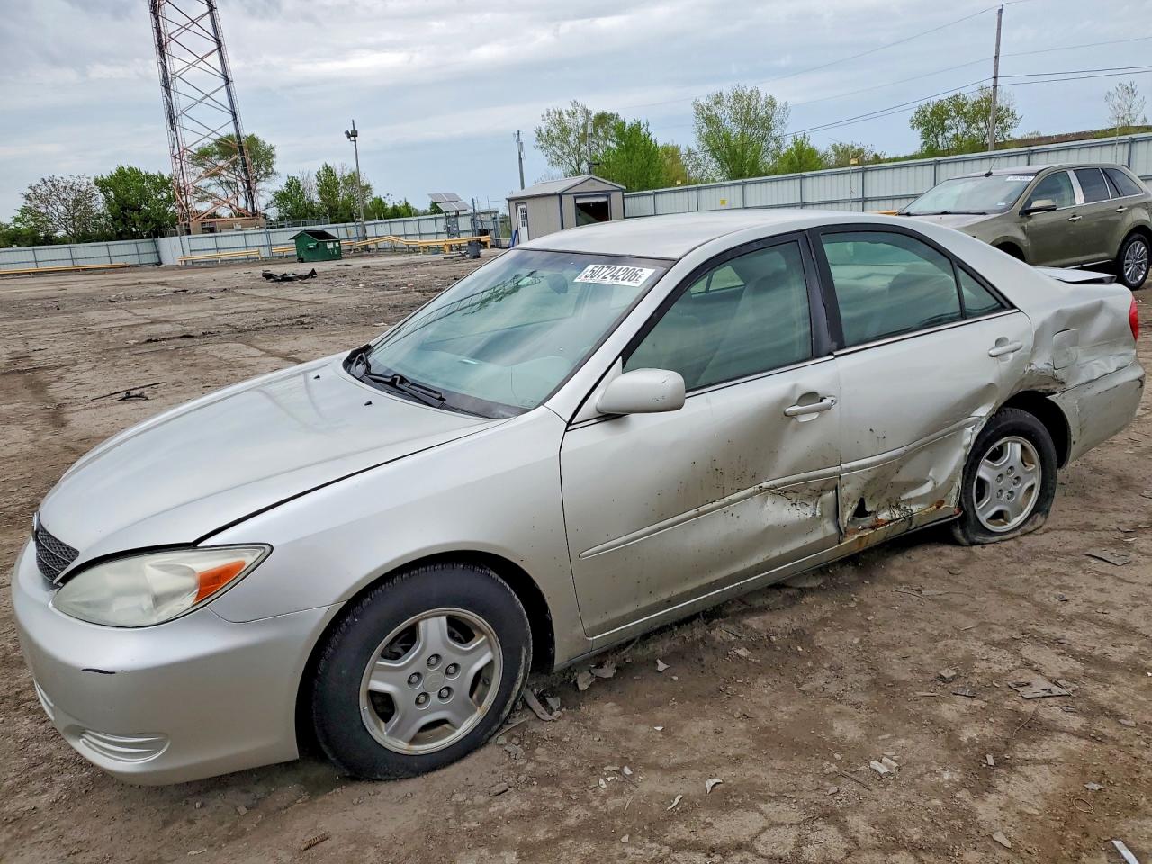 Salvage Toyota Camry Image