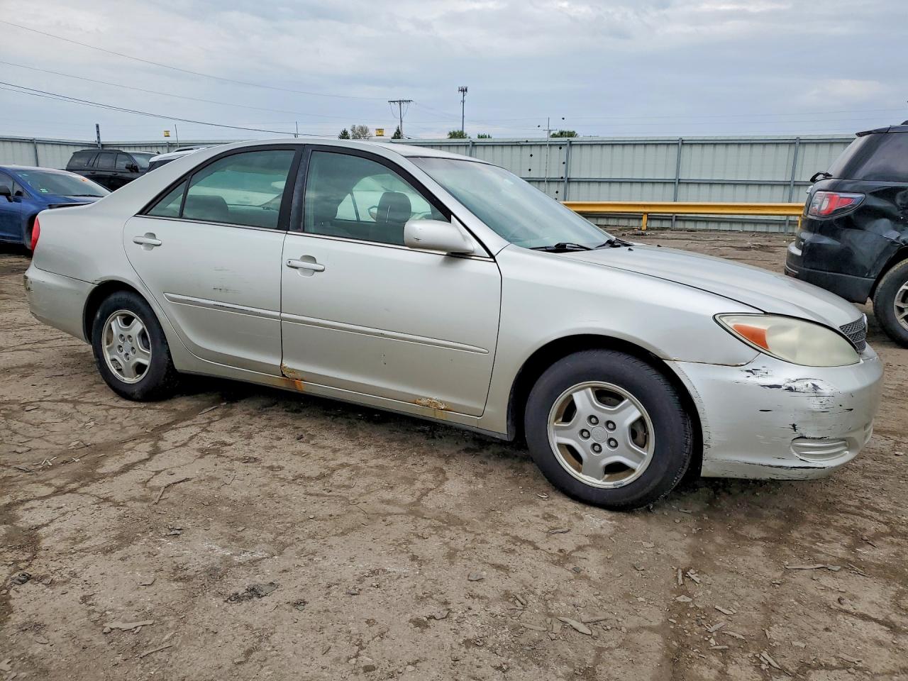Toyota Camry Le V6