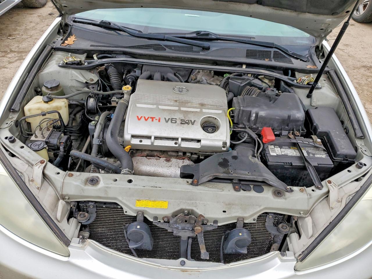Toyota Camry Le V6