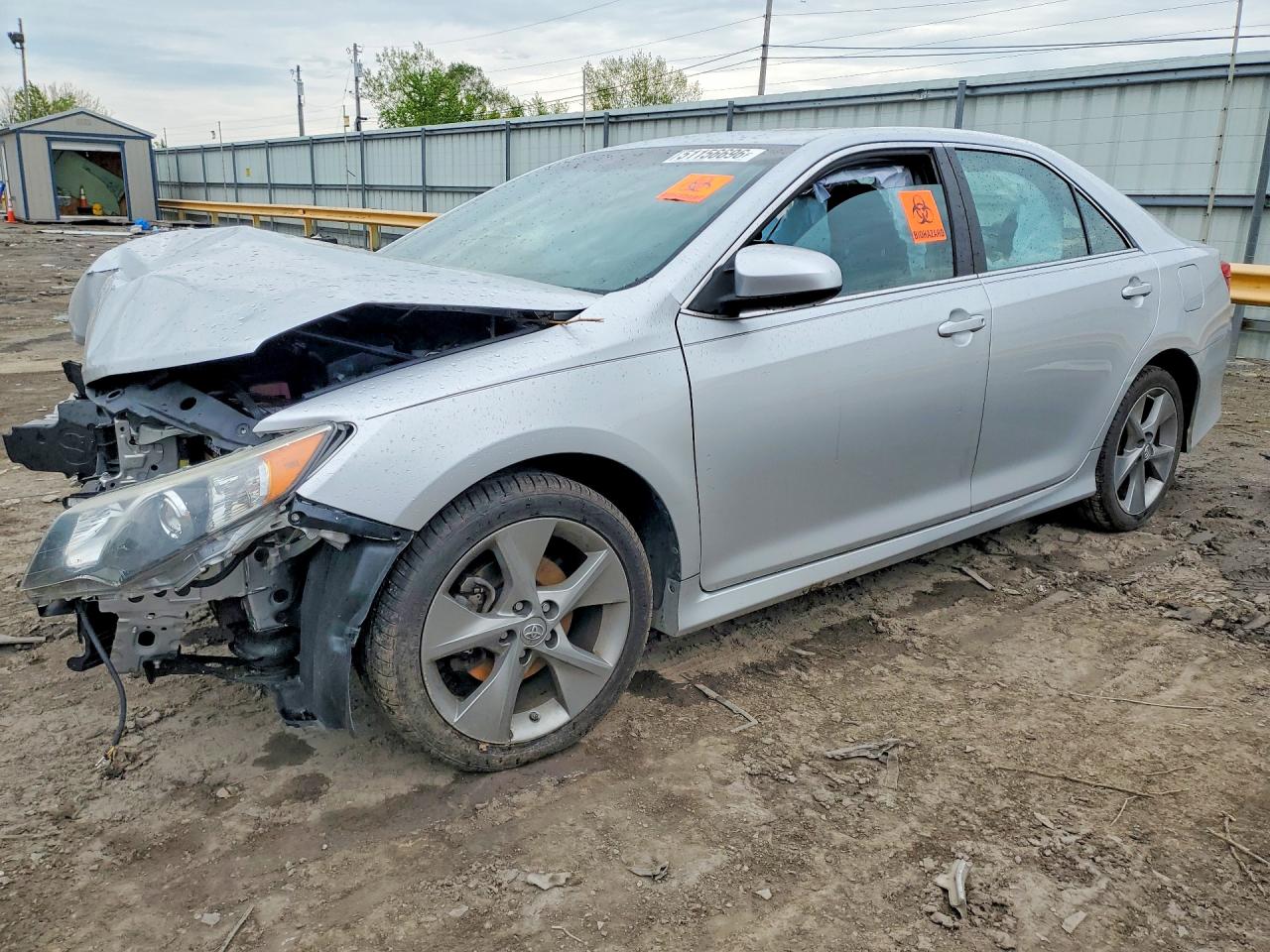 Salvage Toyota Camry Image