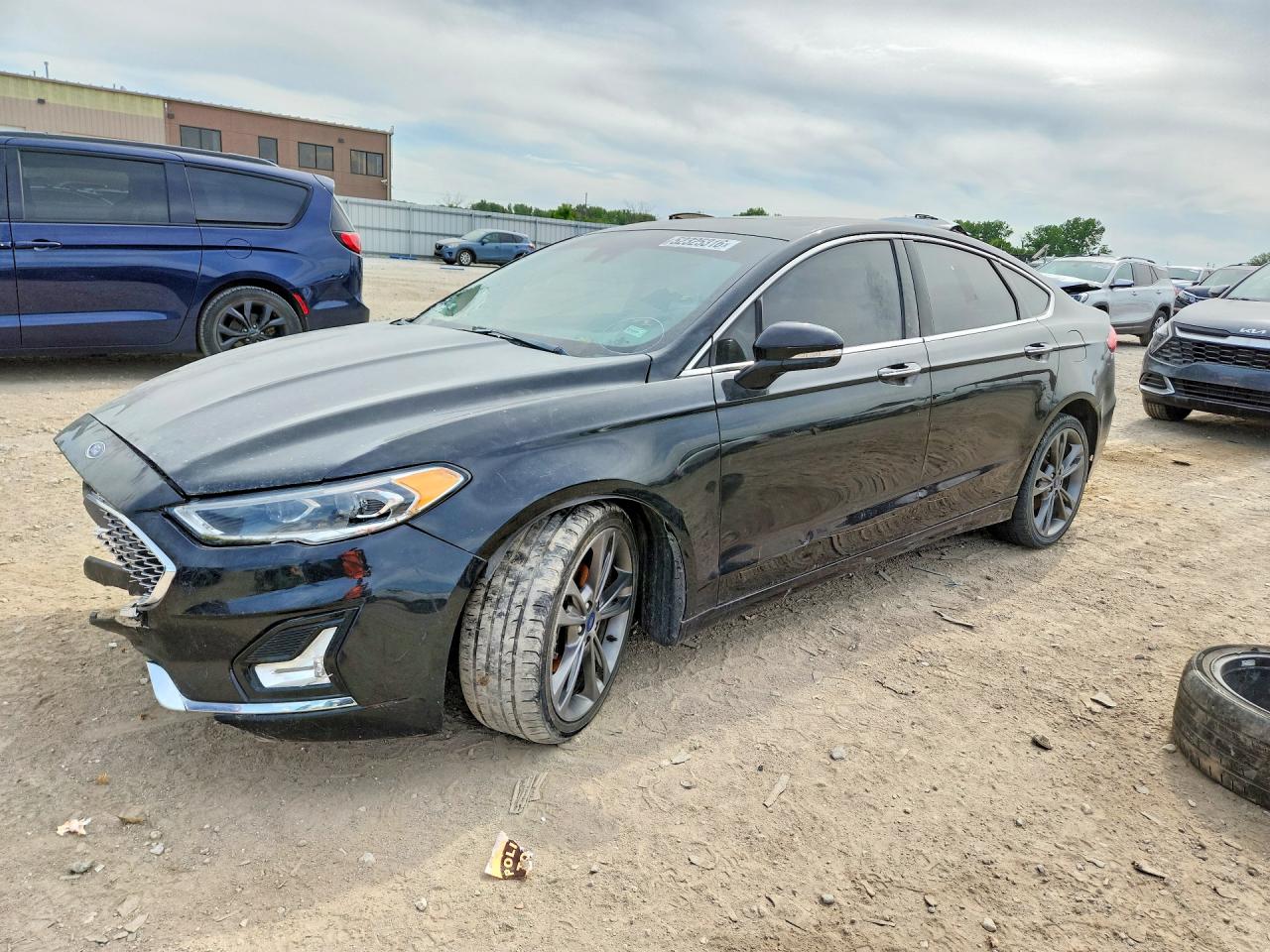 Salvage Ford Fusion Image
