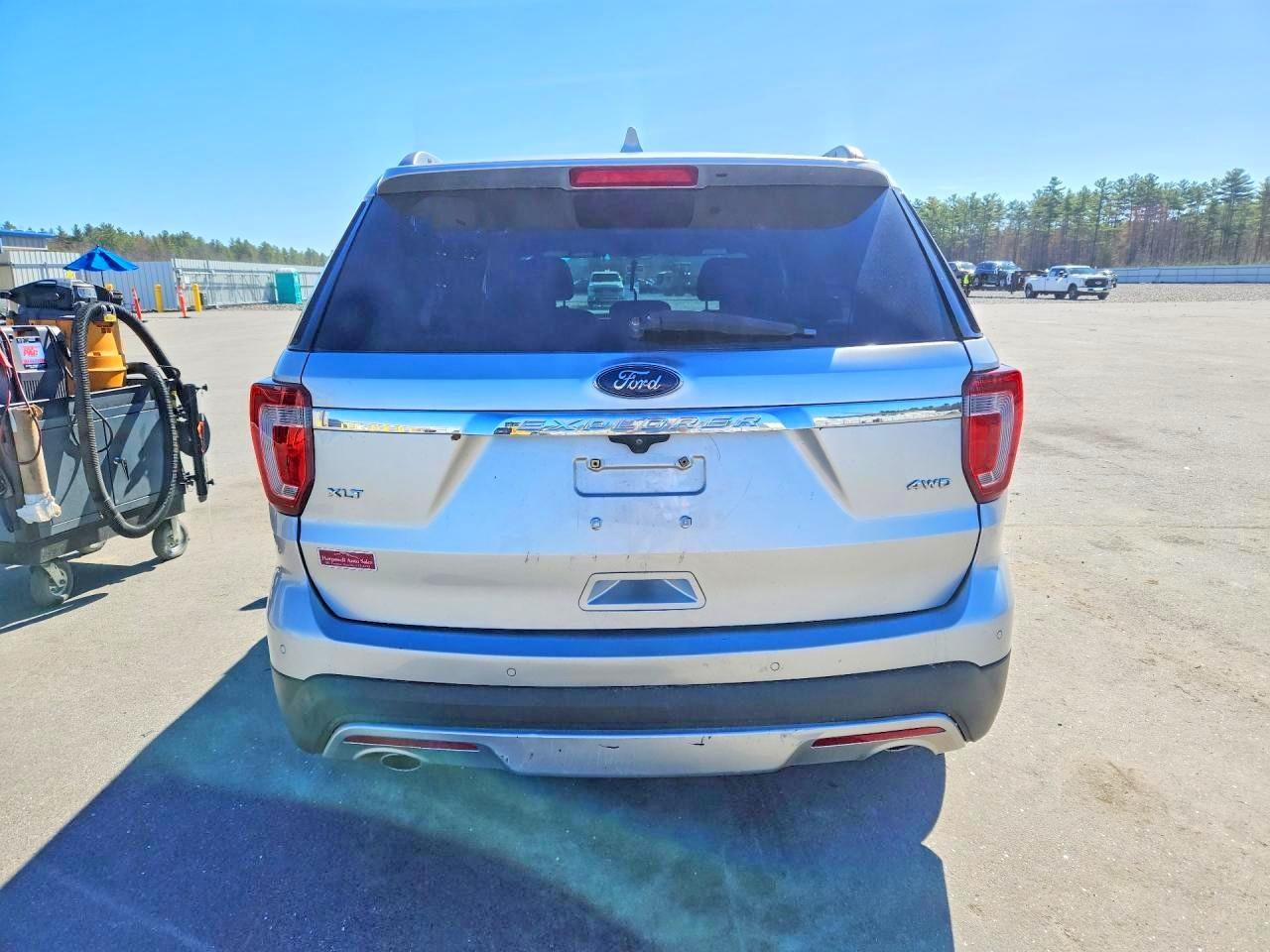 Ford Explorer Xlt