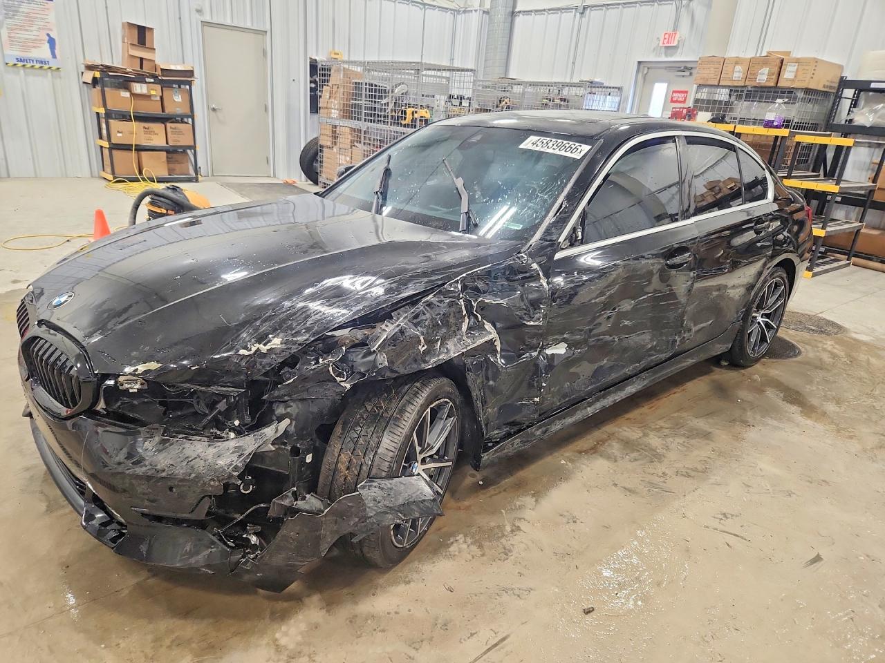 Salvage BMW 3 Series Image