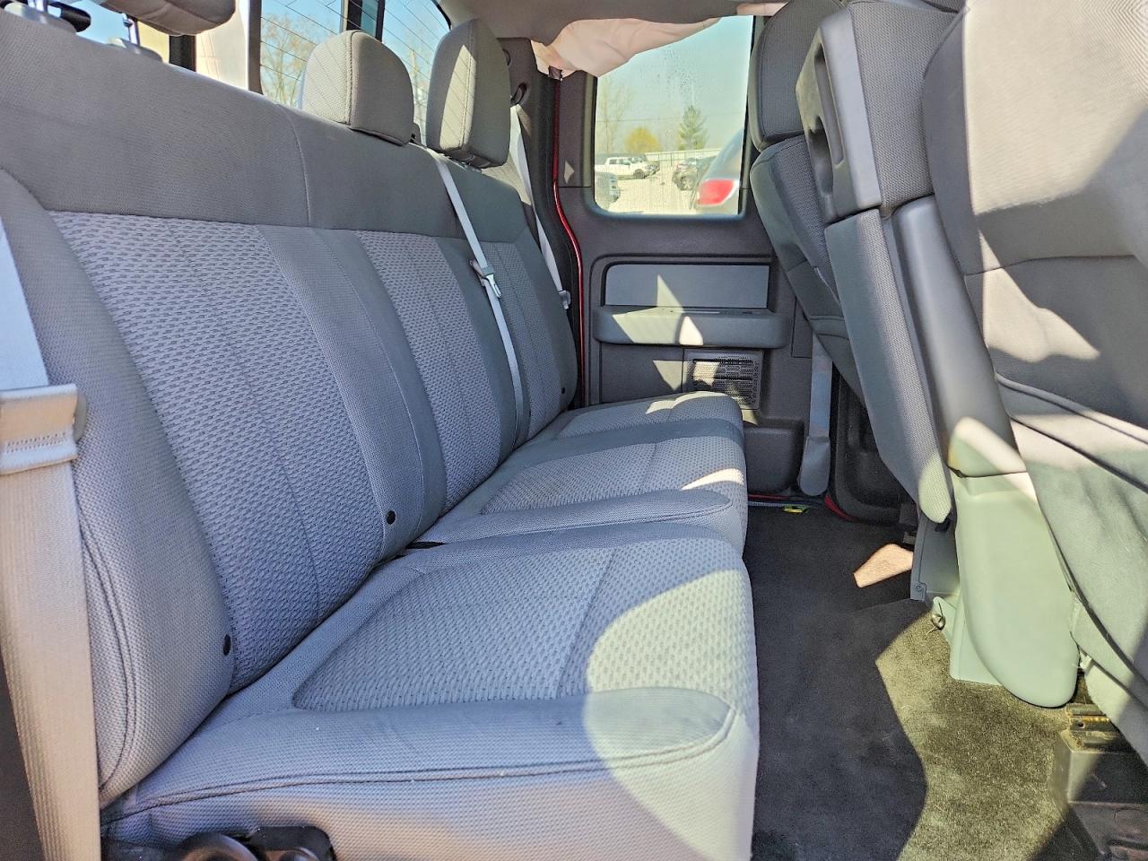 Ford F-150 Super Cab