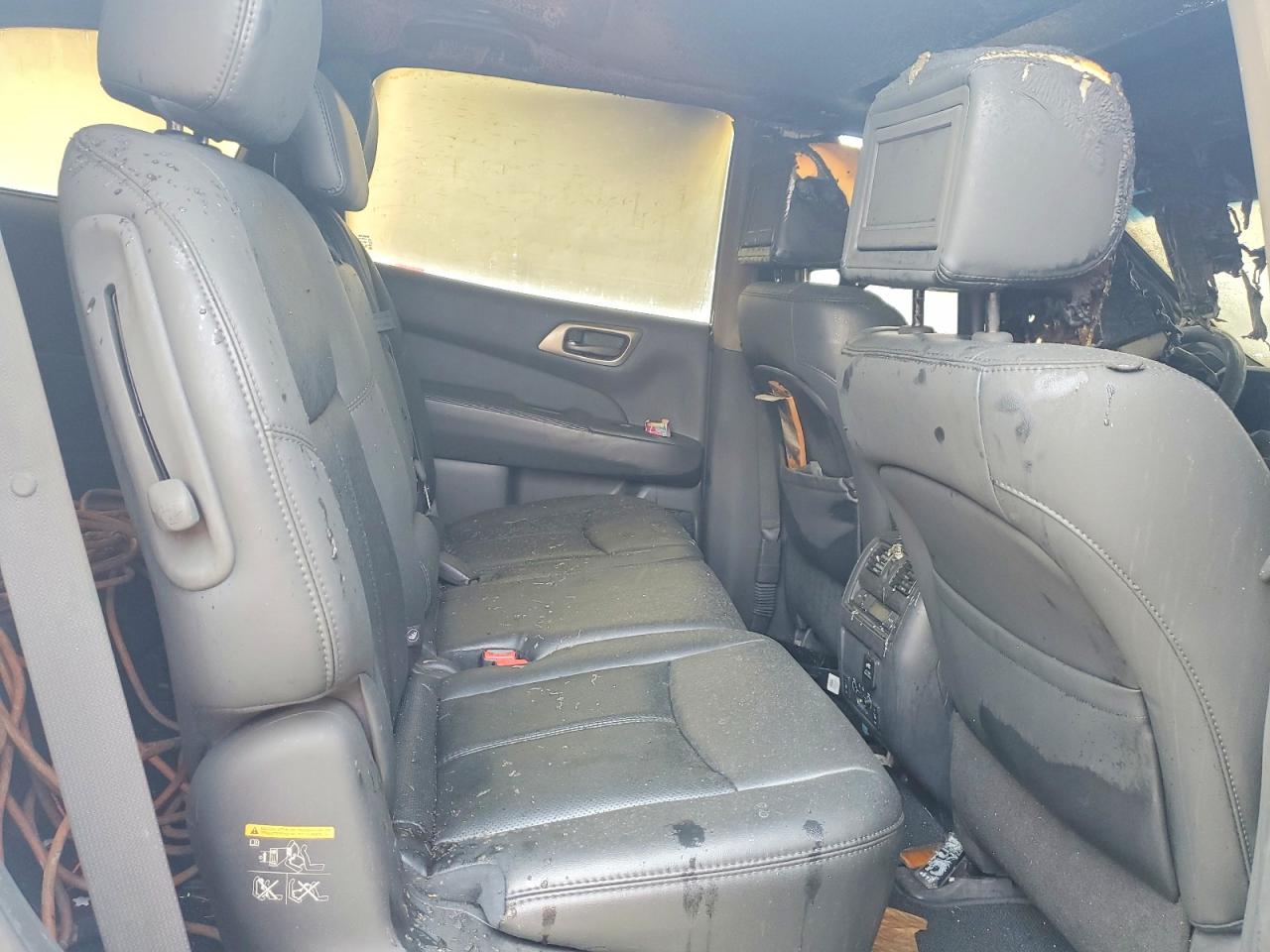 Nissan Pathfinder S