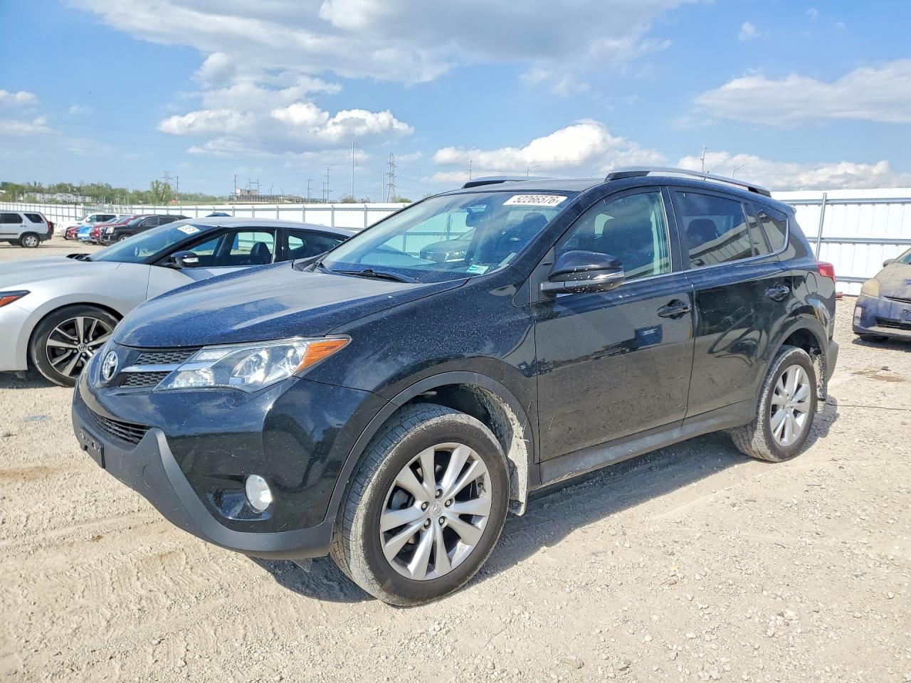 Salvage Toyota RAV4 Image