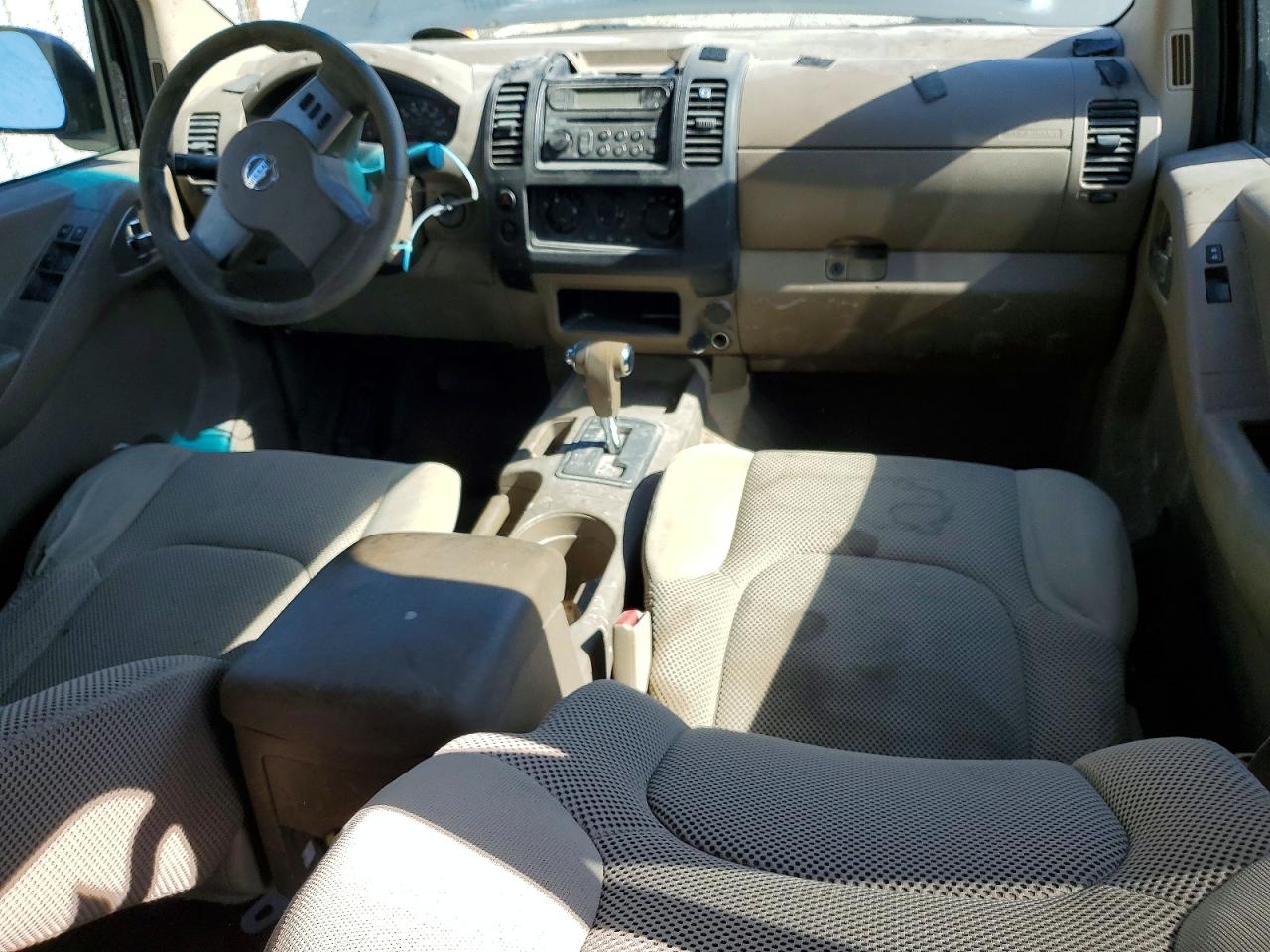 Nissan Frontier Se