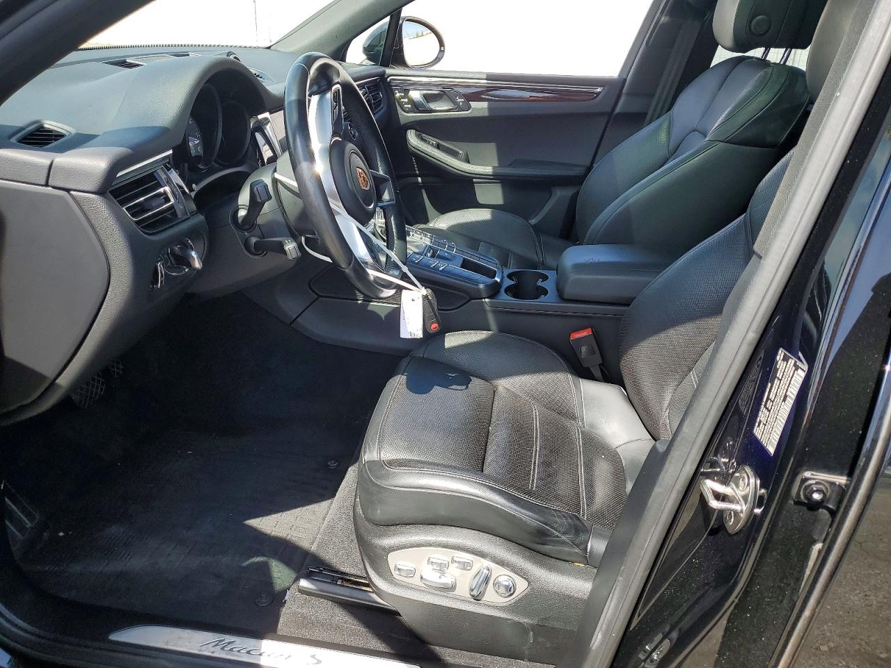 Porsche Macan S
