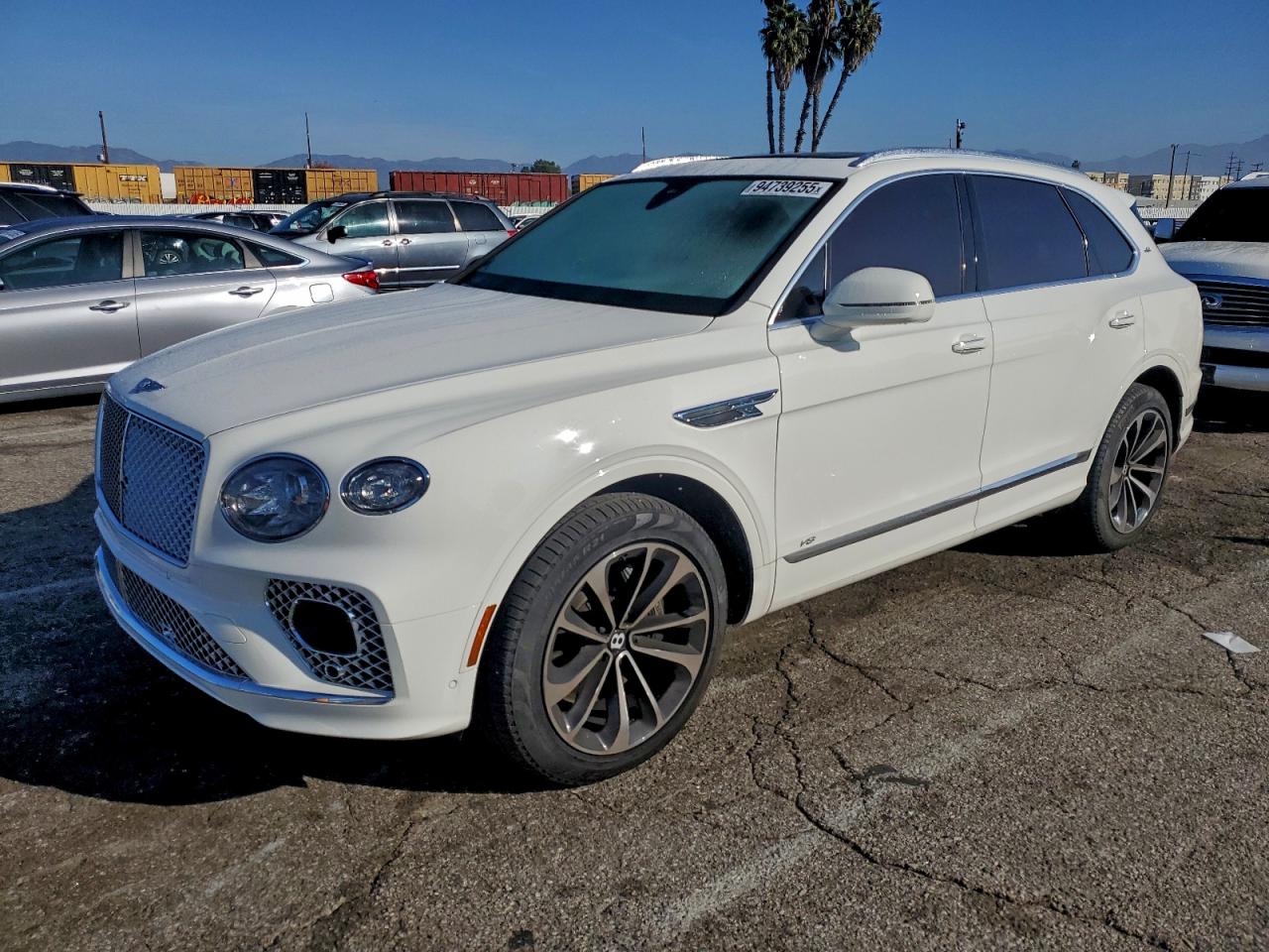 Salvage Bently Bentayga Image