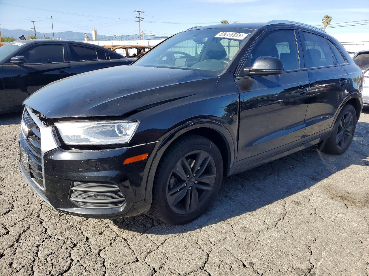 Salvage Audi Q3 Image