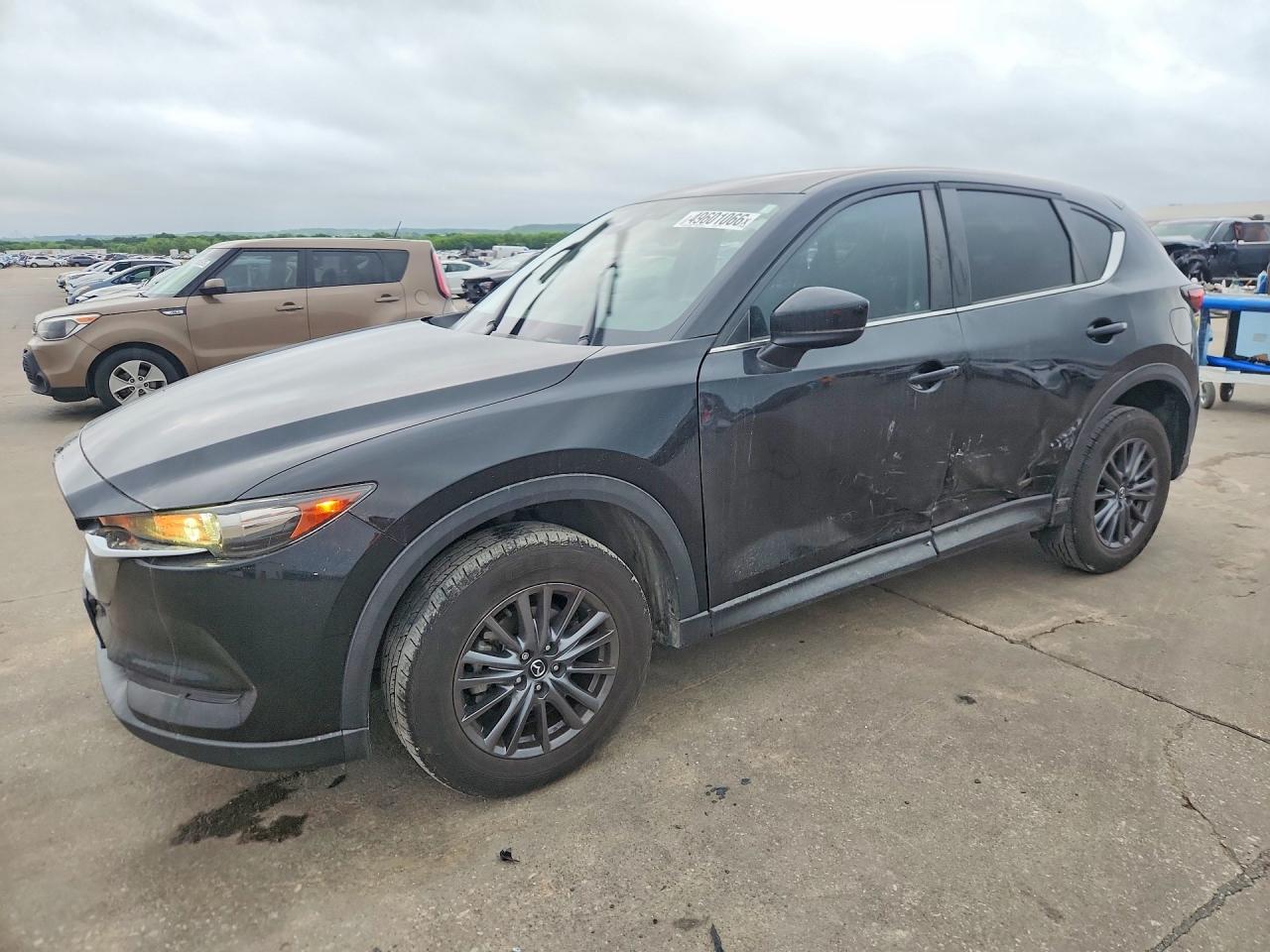 Salvage Mazda Cx Image