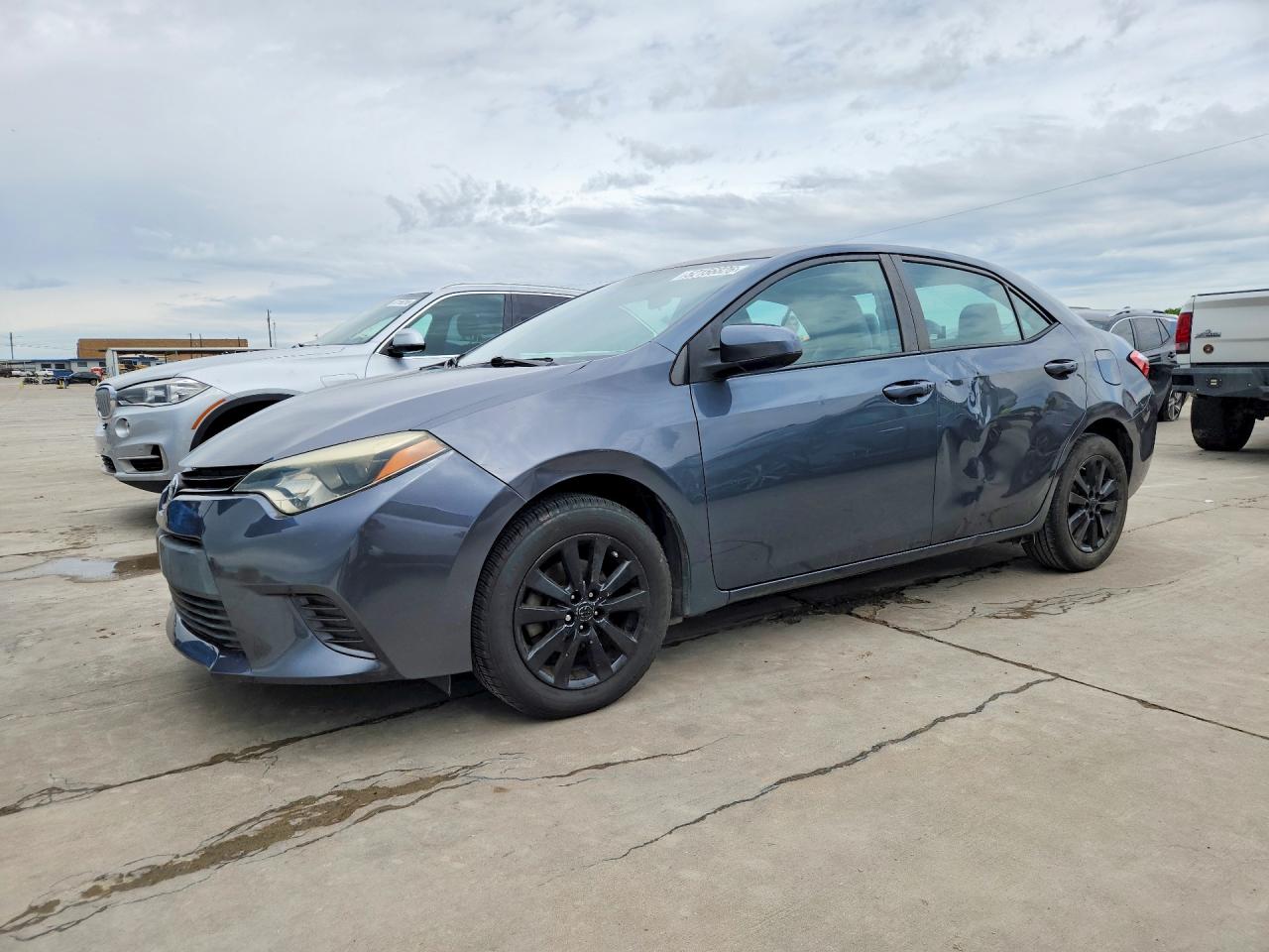 Salvage Toyota Corolla Image