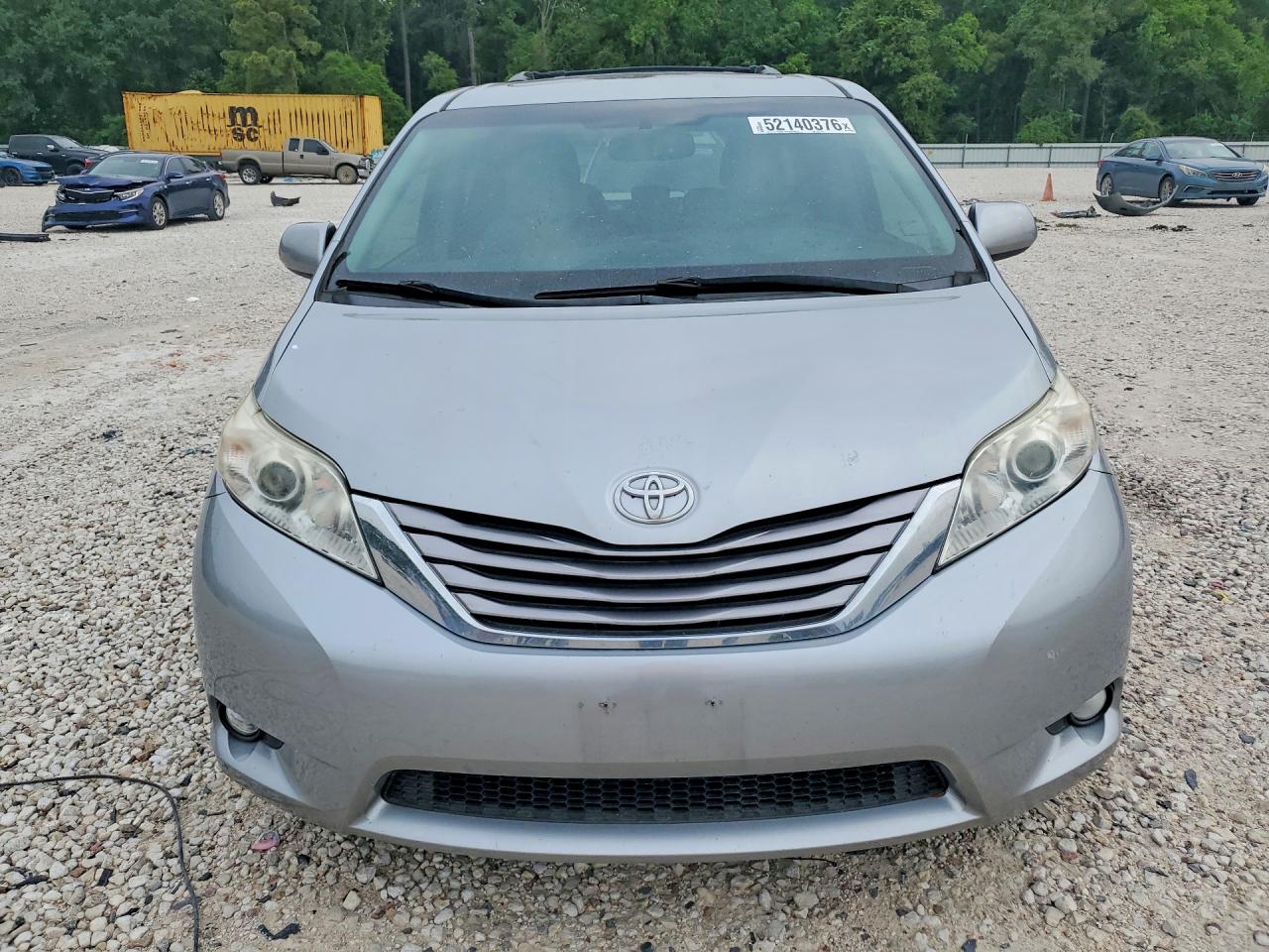 Toyota Sienna Xle 8-passenger