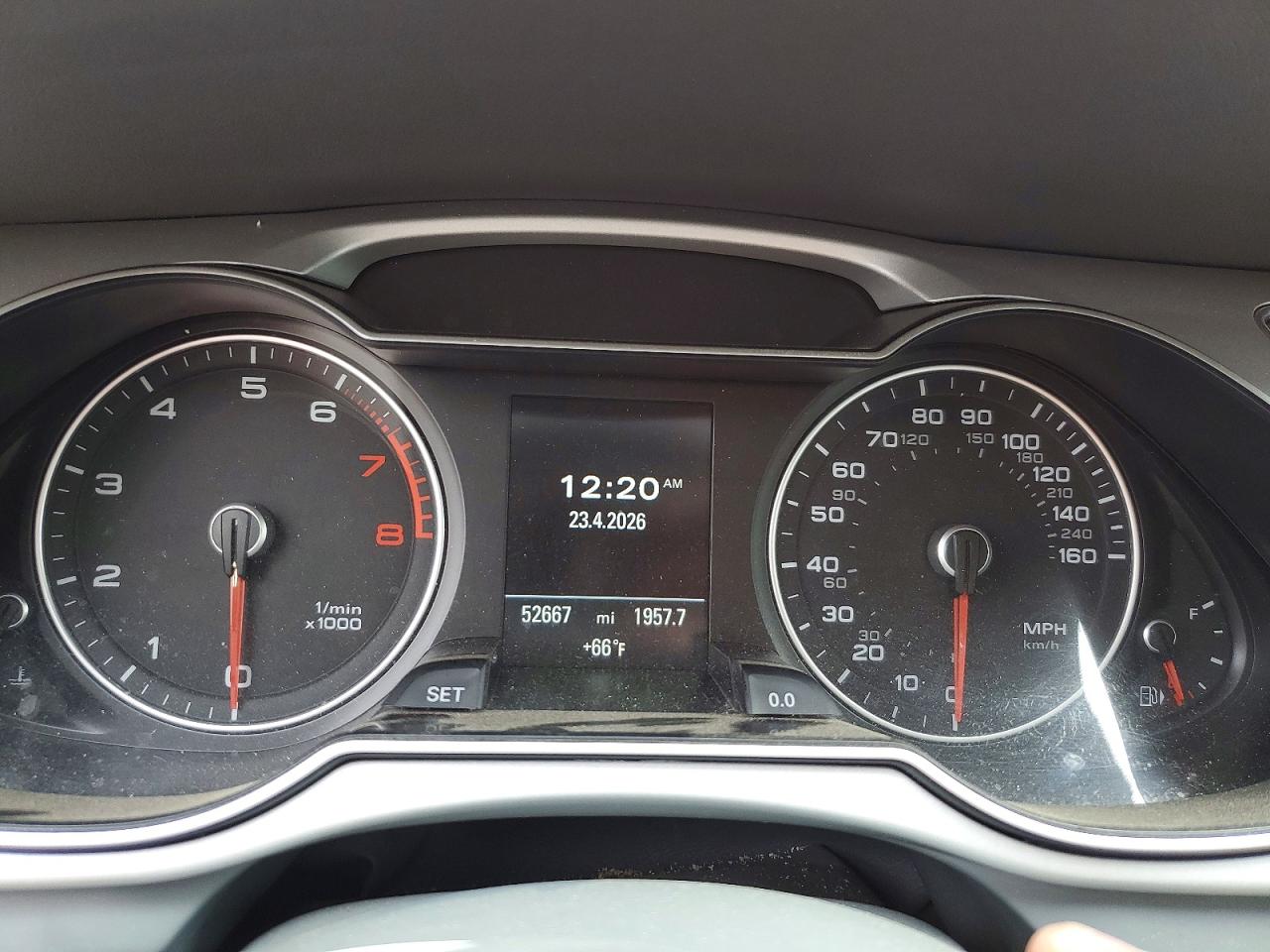 Audi A4 Premium Plus S-line