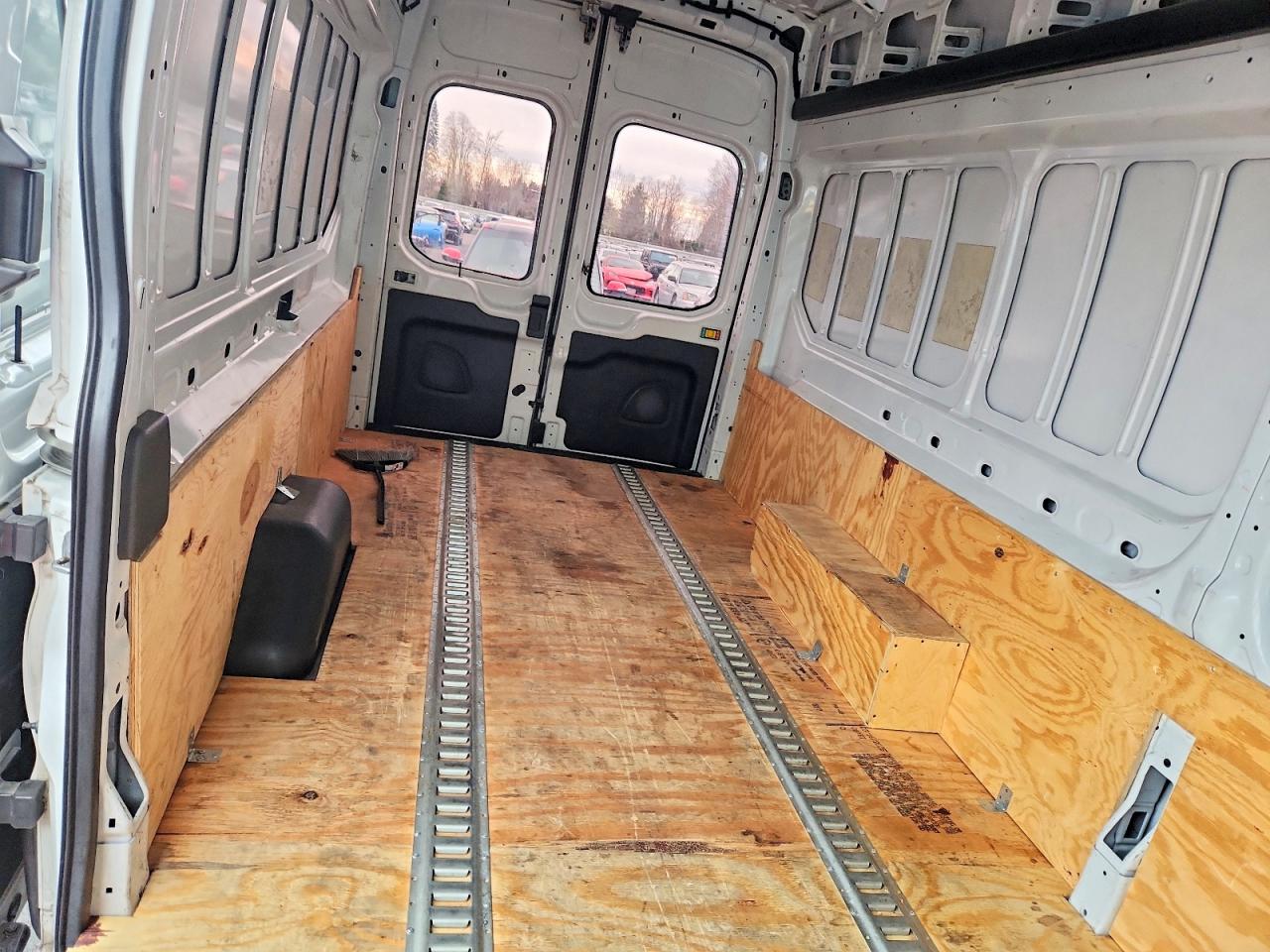 Ford Transit T-250
