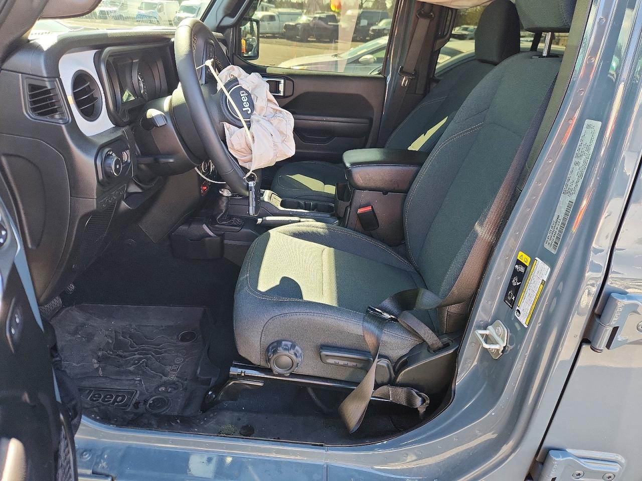 Jeep Wrangler Sport