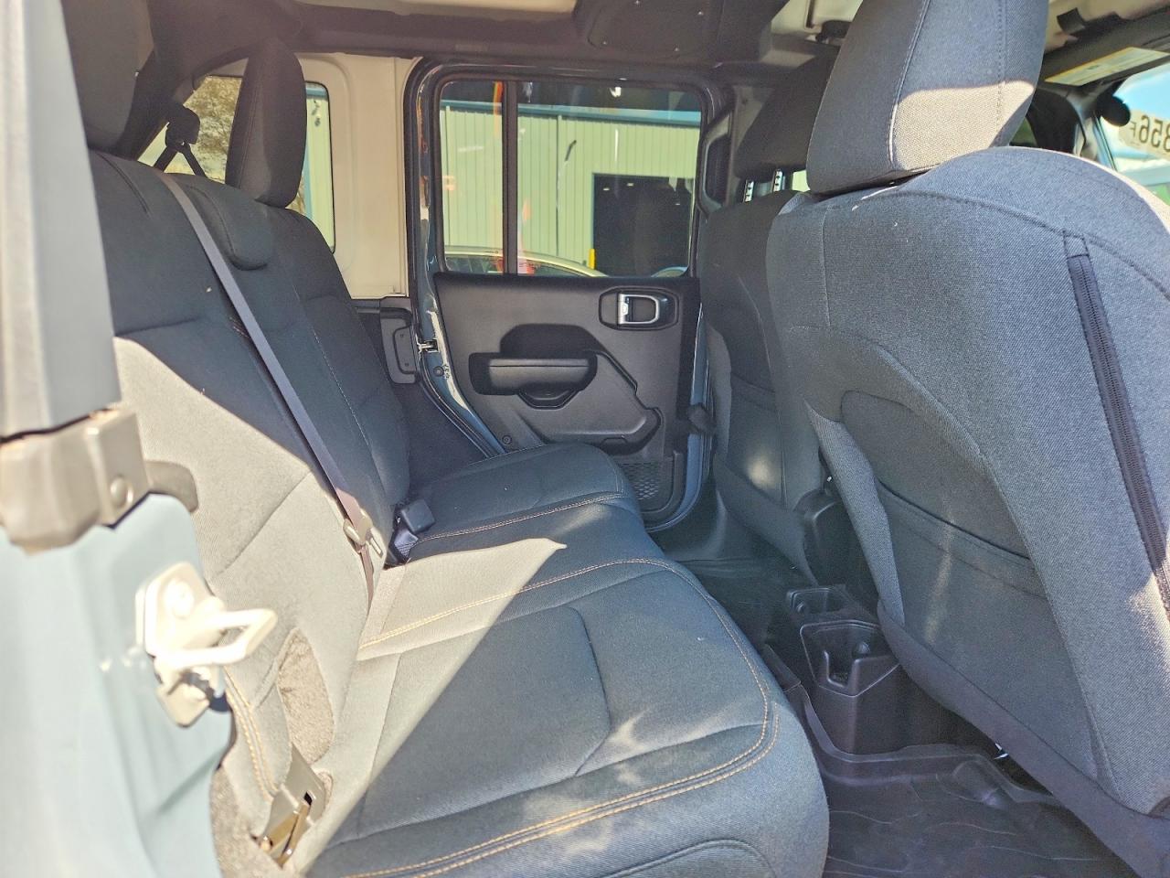 Jeep Wrangler Sport