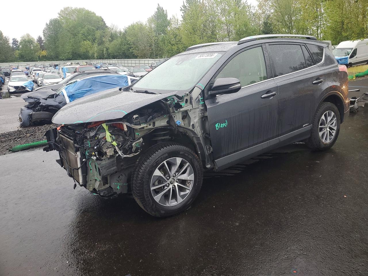 Salvage Toyota RAV4 Image