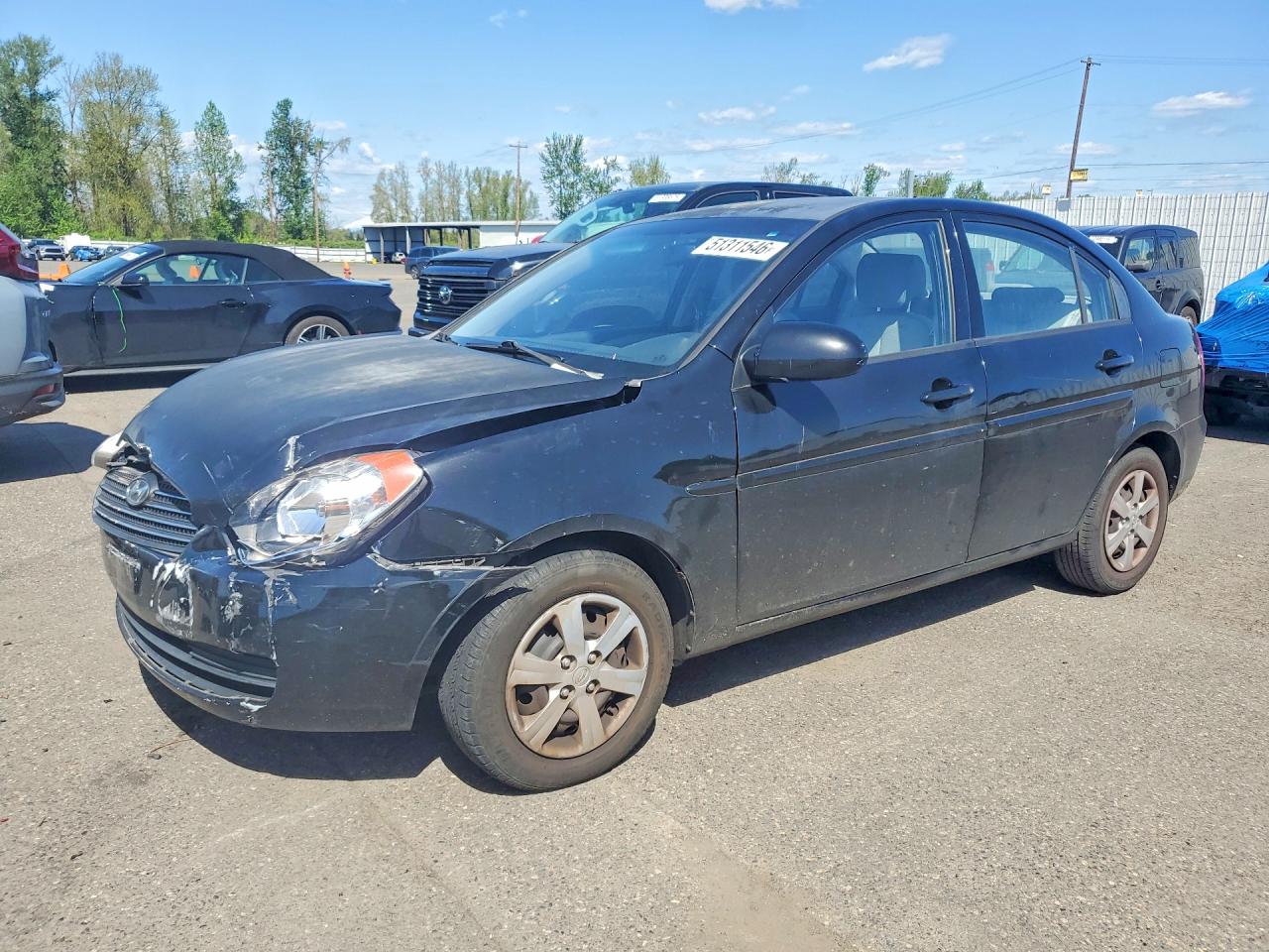 Salvage Hyundai ACCENT Image