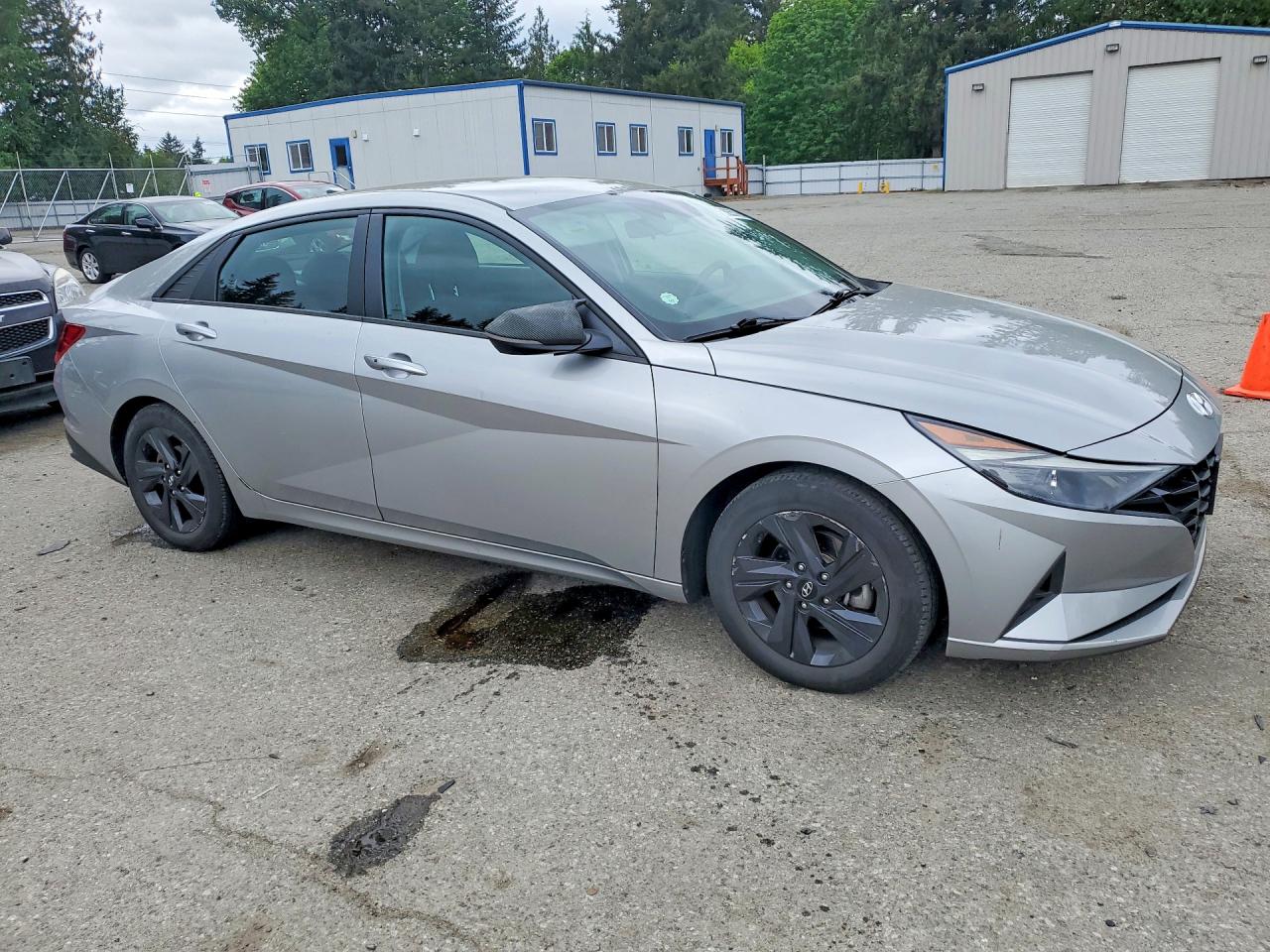 Hyundai ELANTRA Sel