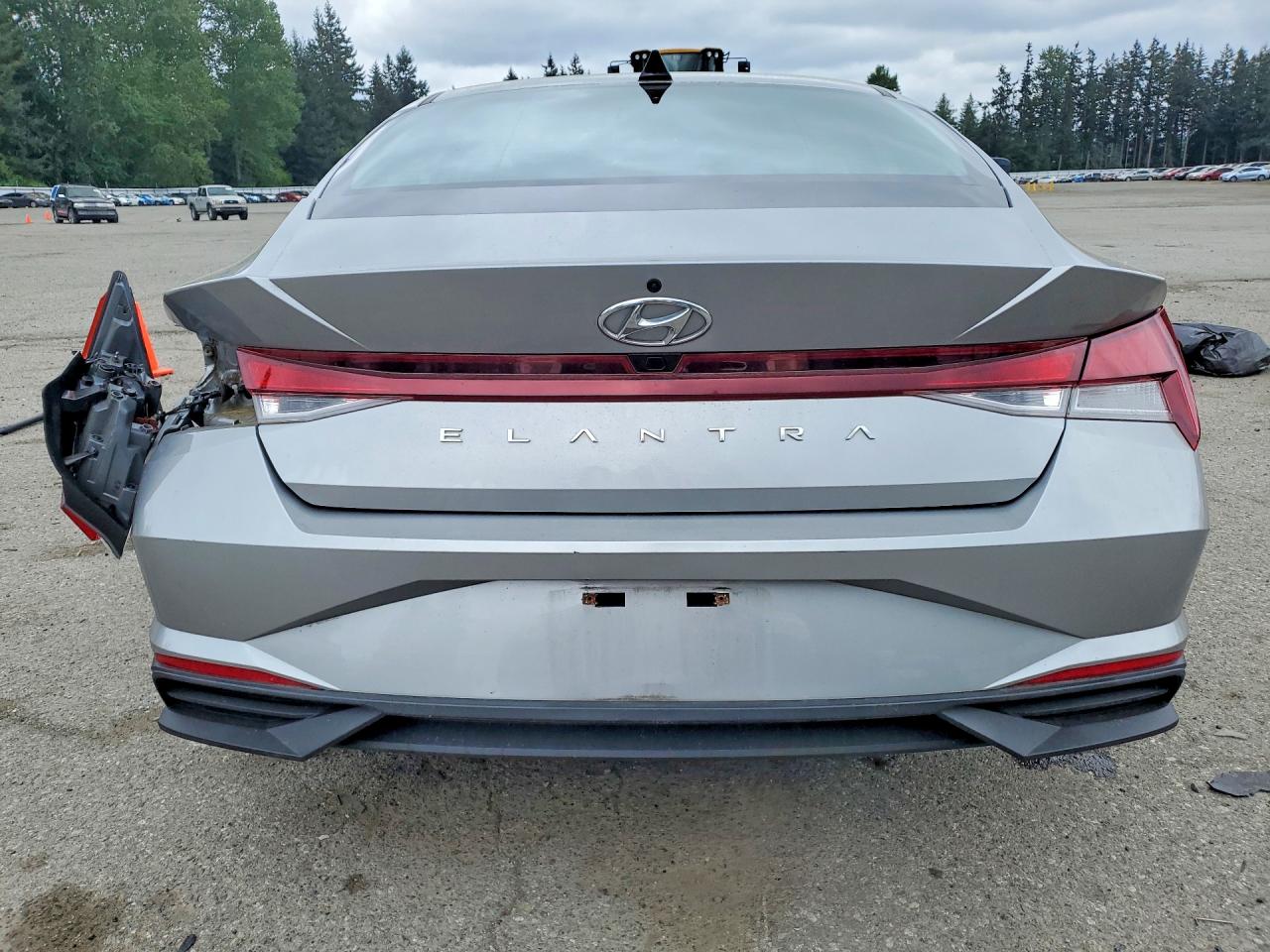 Hyundai ELANTRA Sel