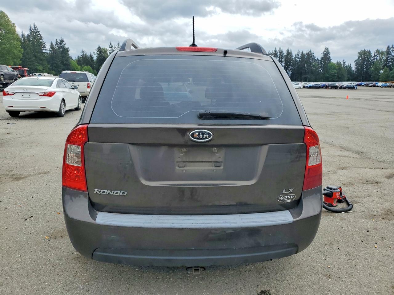 Kia Rondo Base