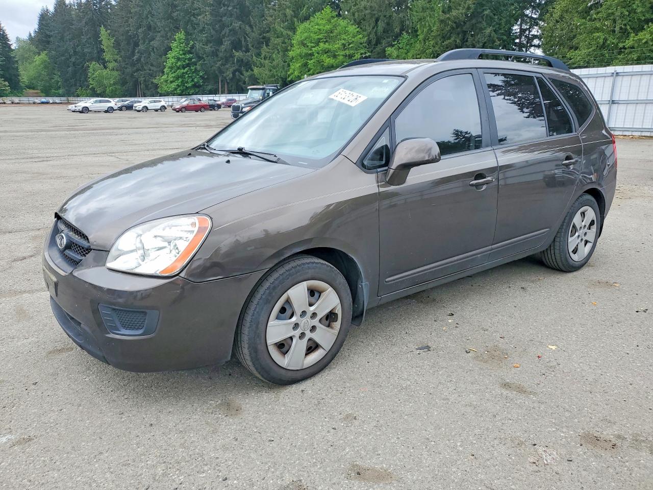 Salvage Kia Rondo Image