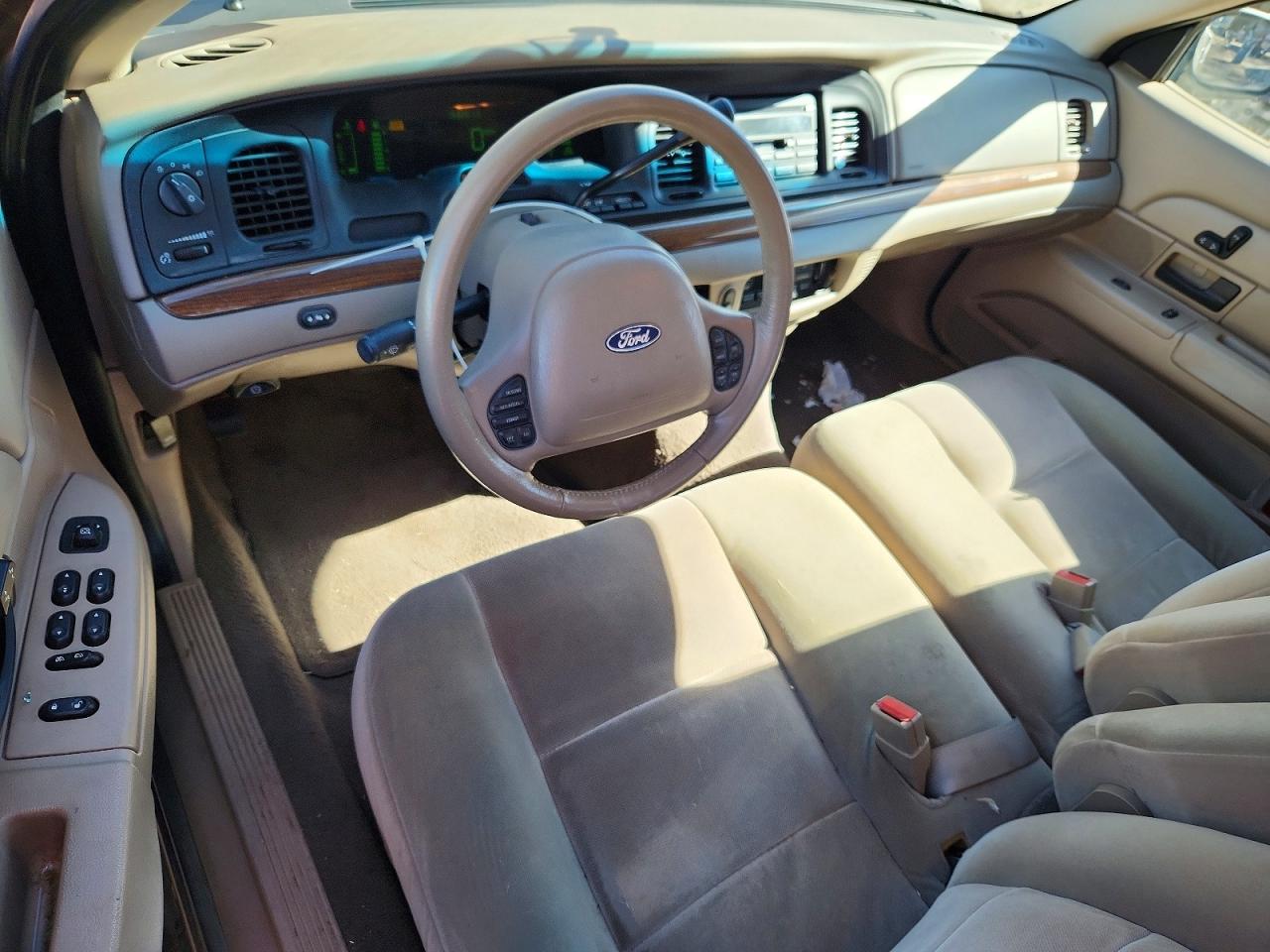 Ford Crown Vic Lx