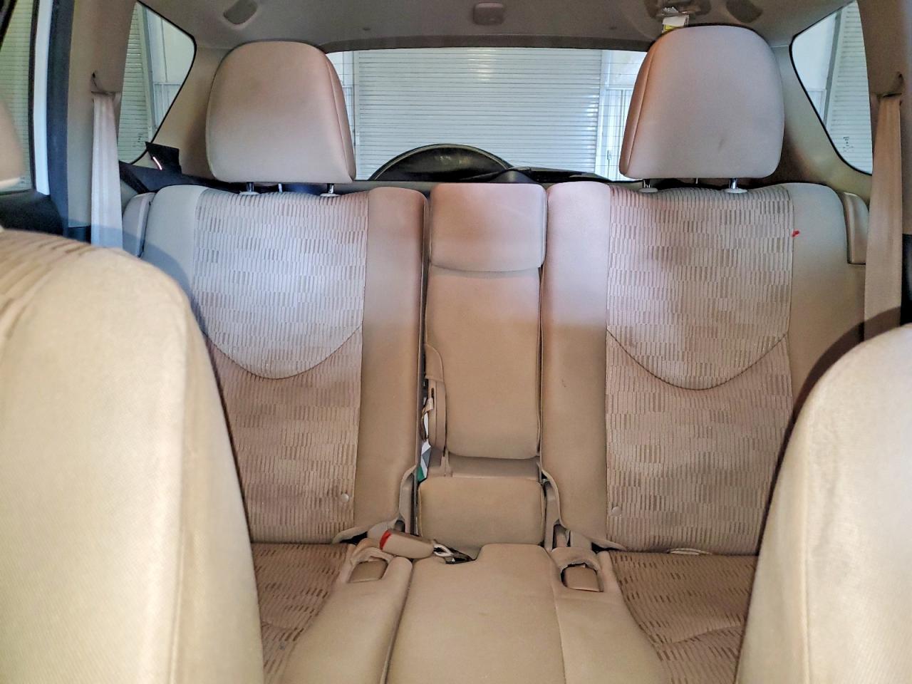 Toyota RAV4 Base