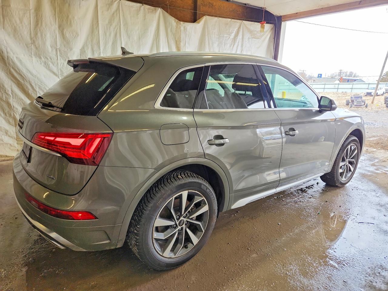 Audi Q5 Premium Plus 45