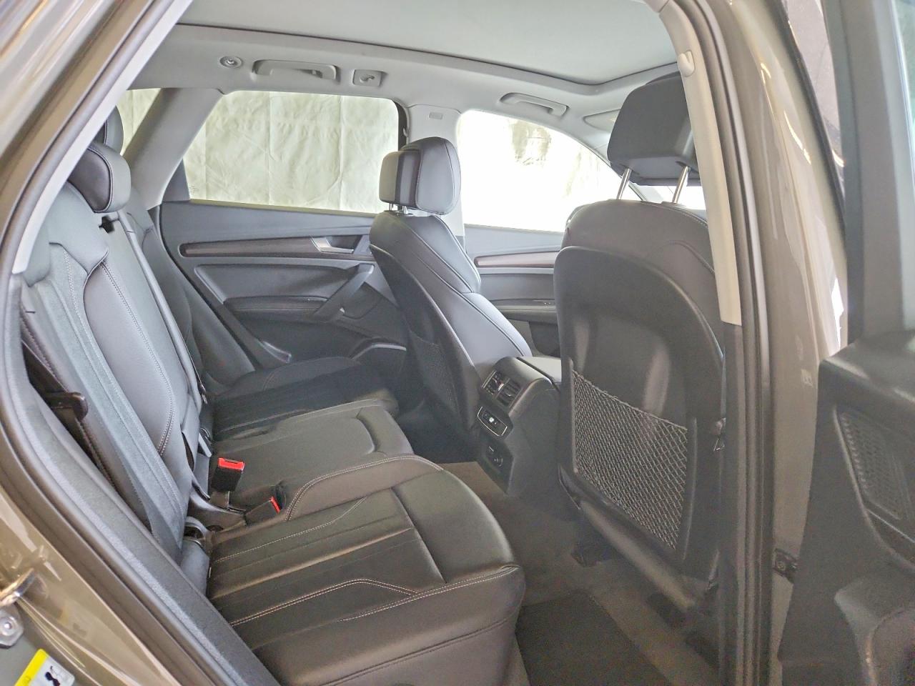 Audi Q5 Premium Plus 45