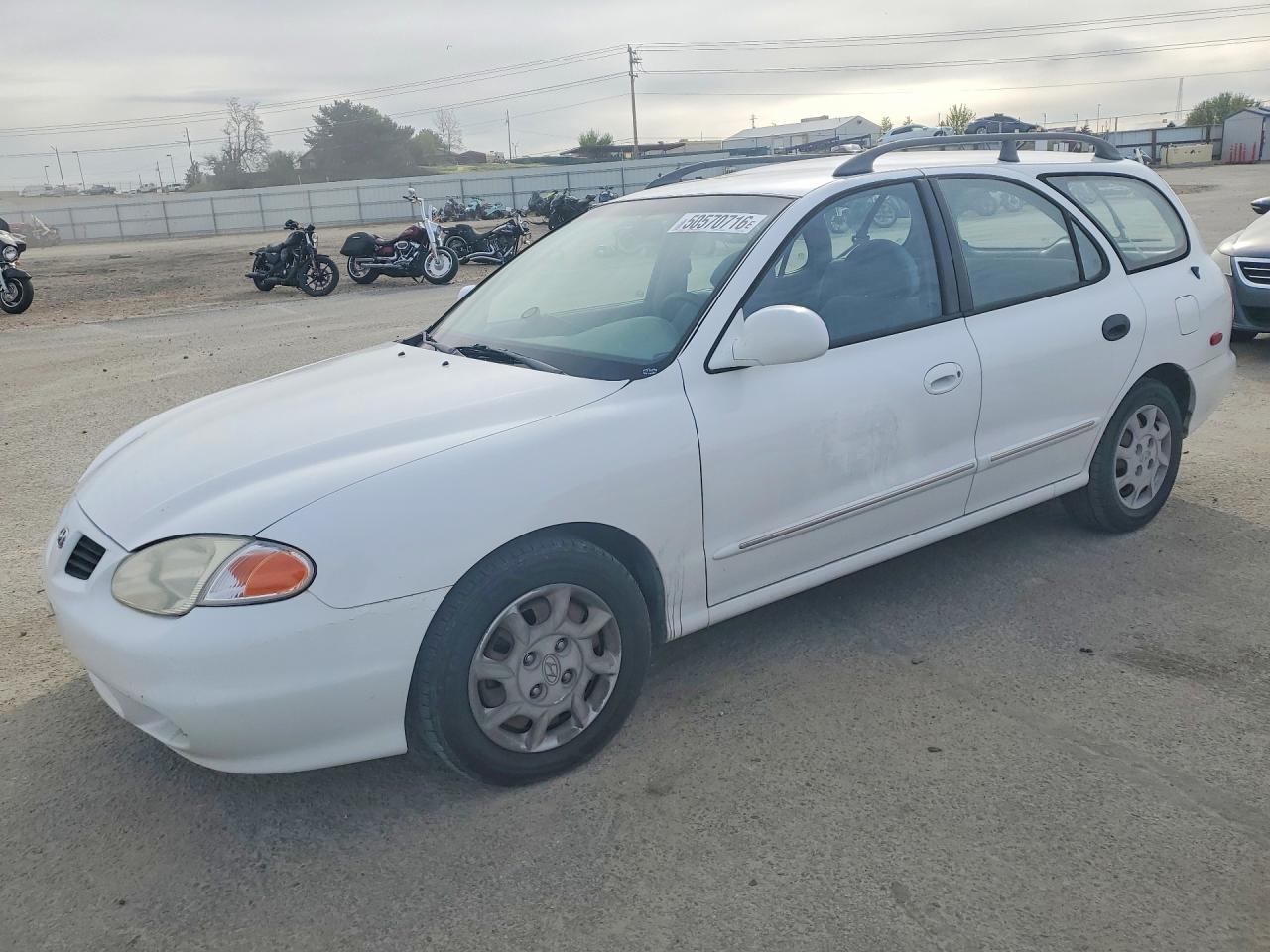 Salvage Hyundai ELANTRA Image