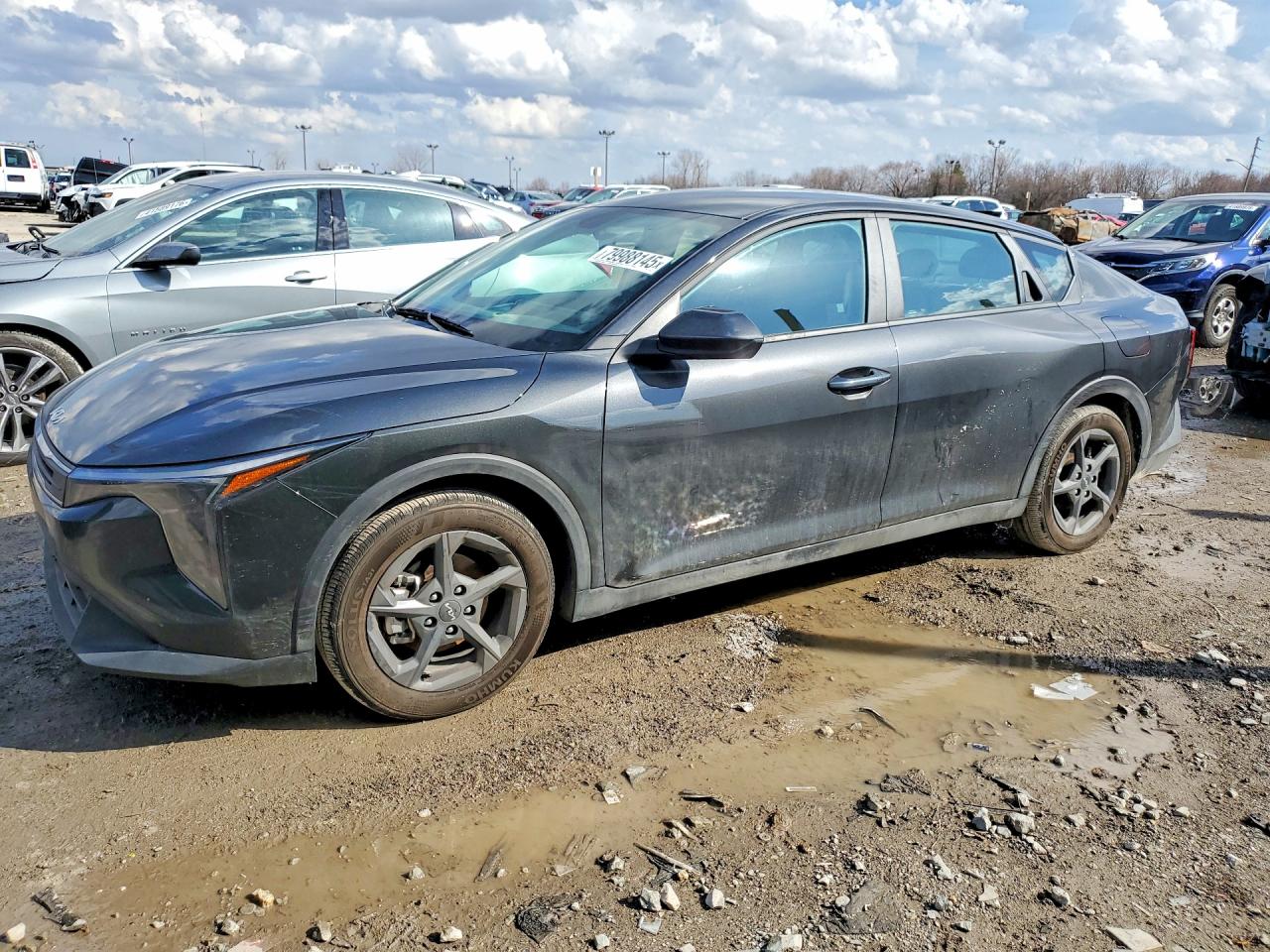 Salvage Kia K4 Image