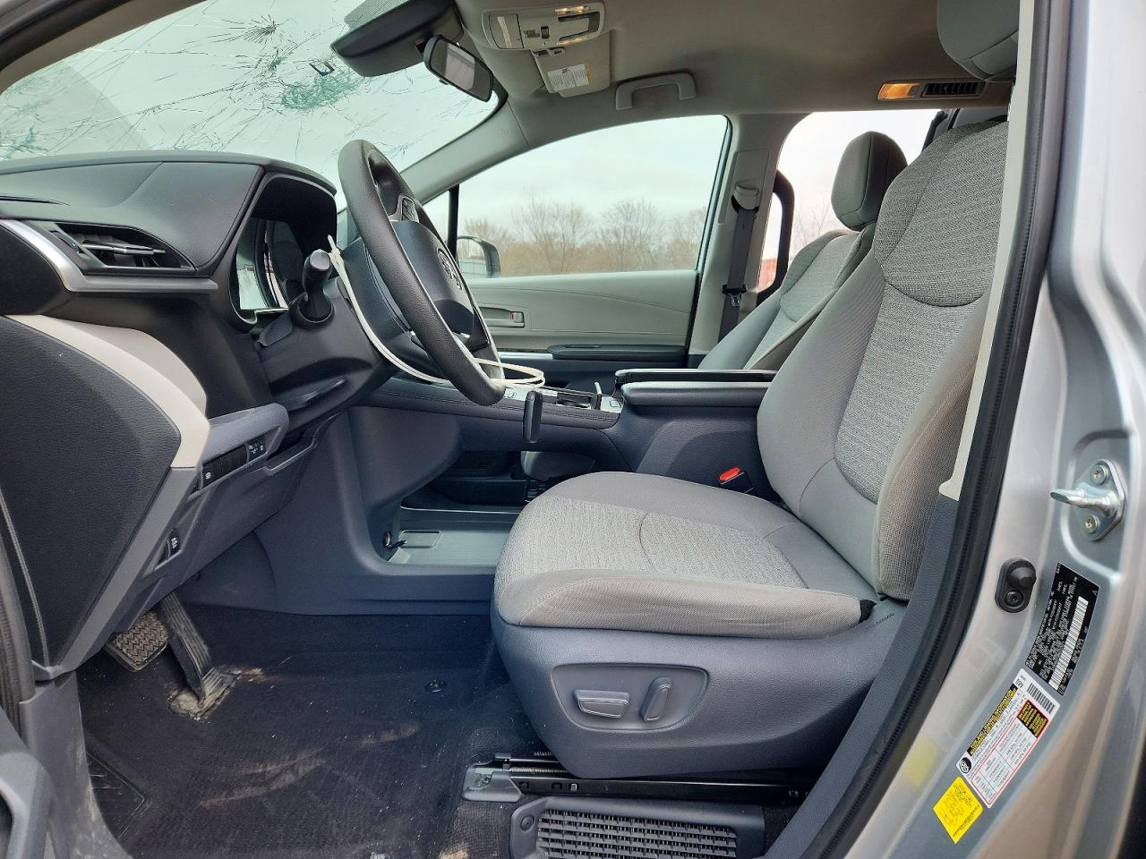 Toyota Sienna Le 8-passenger