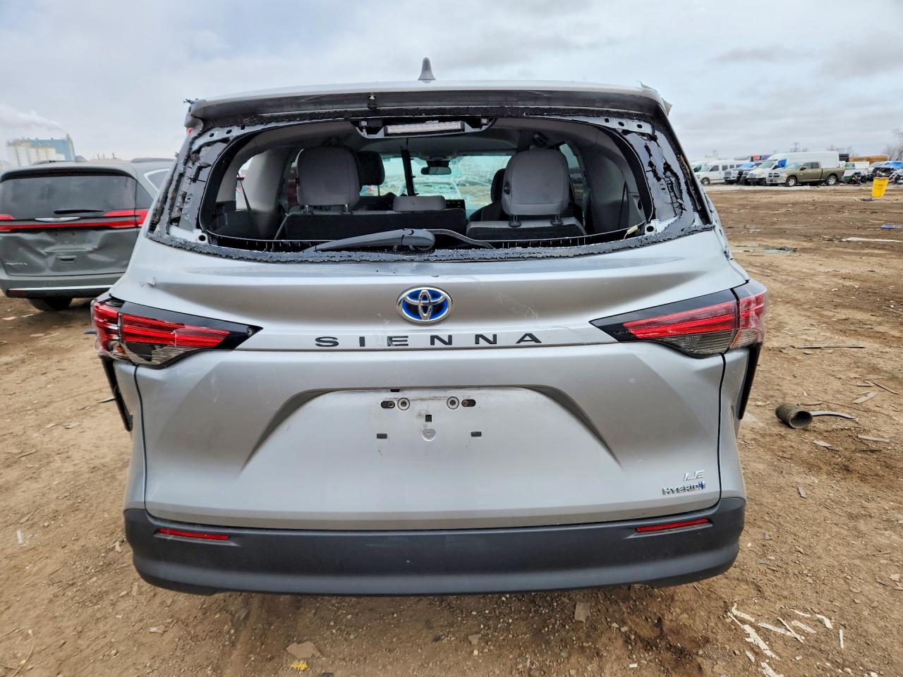 Toyota Sienna Le 8-passenger
