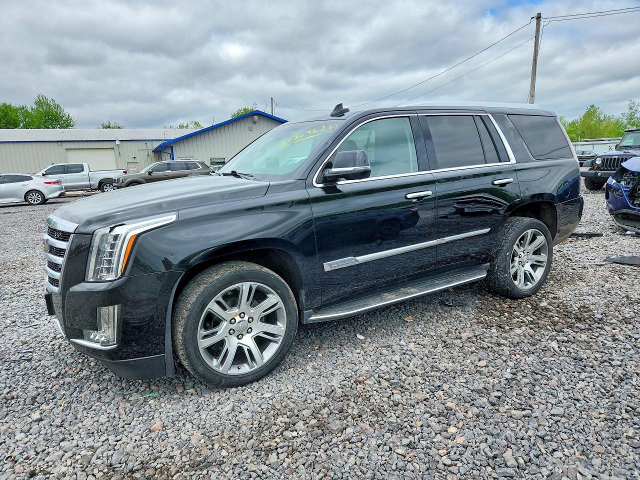 Salvage Cadillac Escalade Image