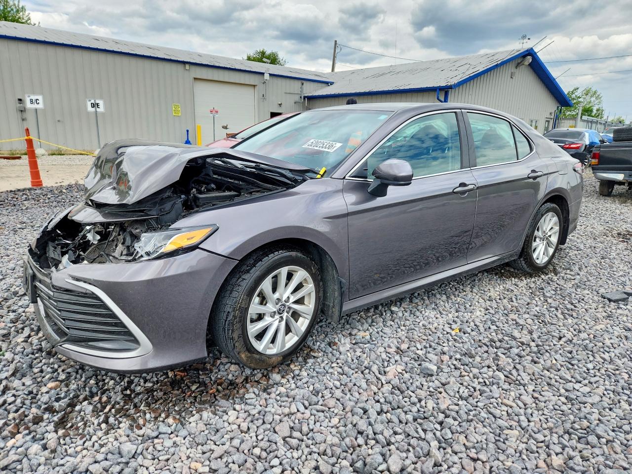 Salvage Toyota Camry Image