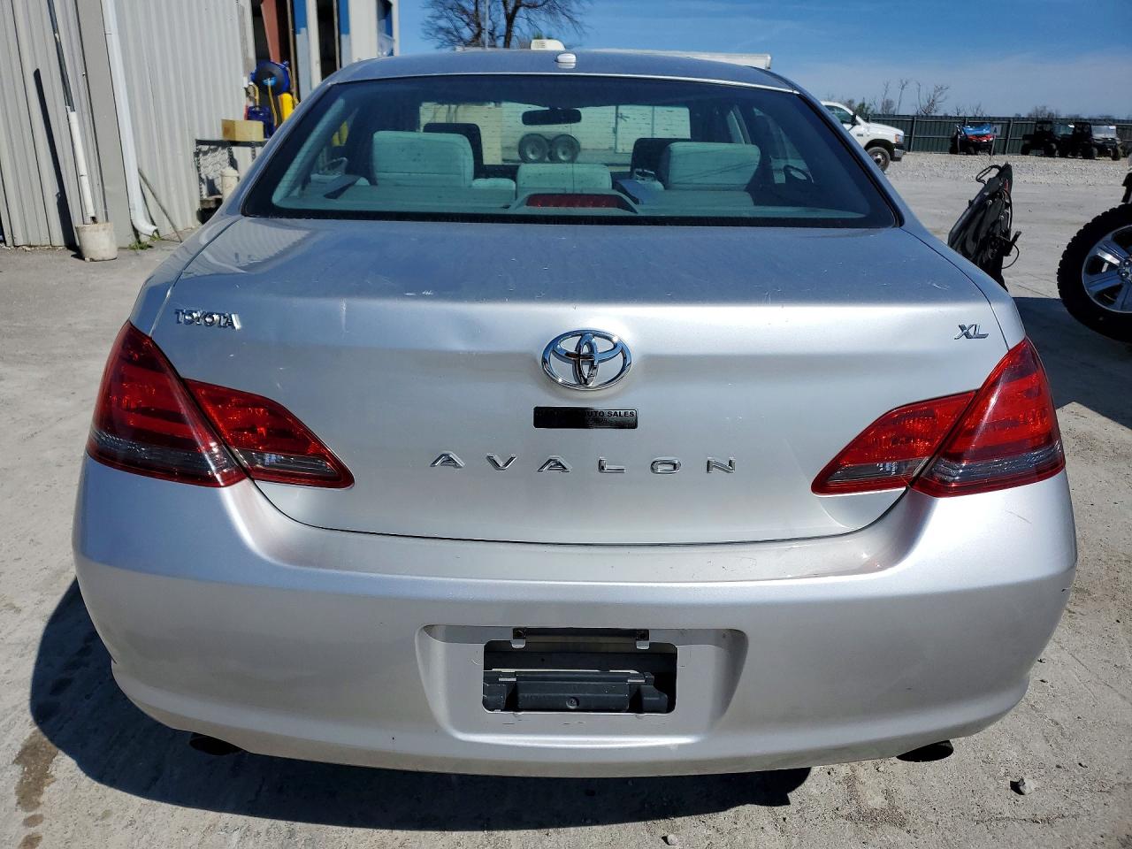 Toyota Avalon Xl