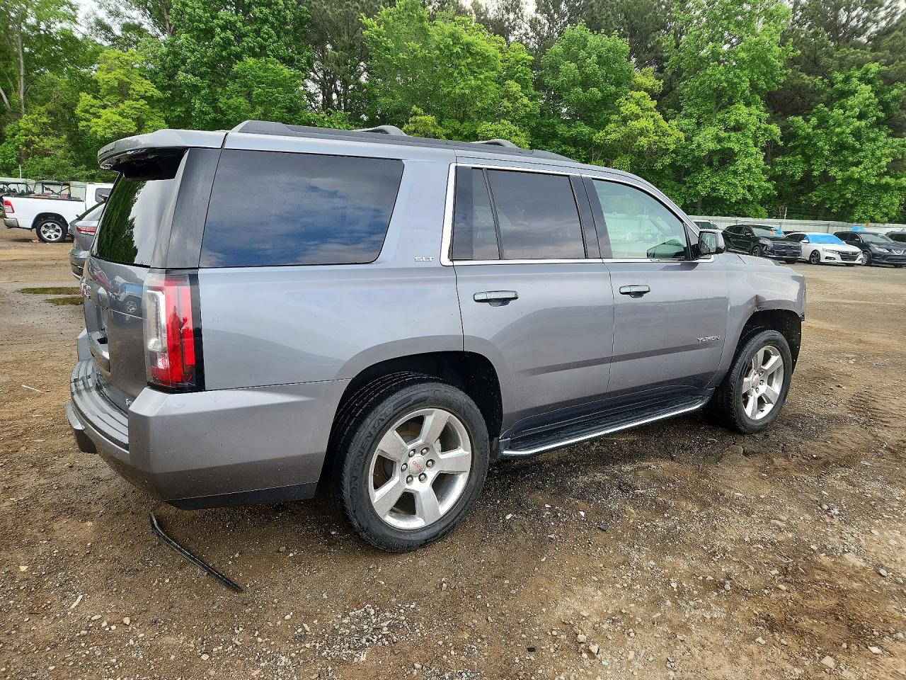 GMC Yukon Slt