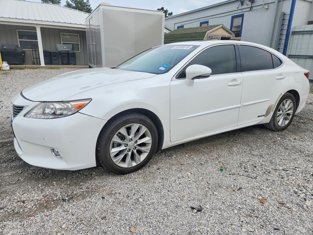 Salvage Lexus Es Image