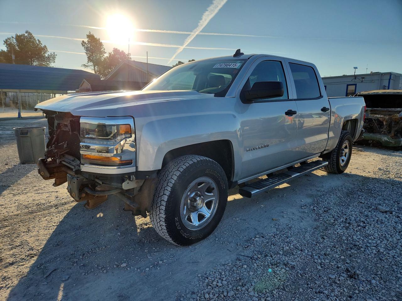 Salvage Chevrolet Silverado Image