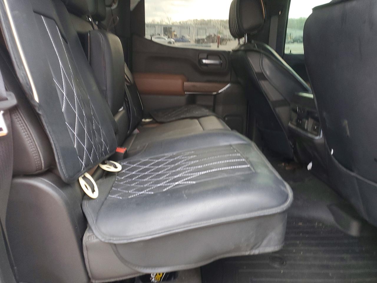 Chevrolet Silverado K1500 High Country