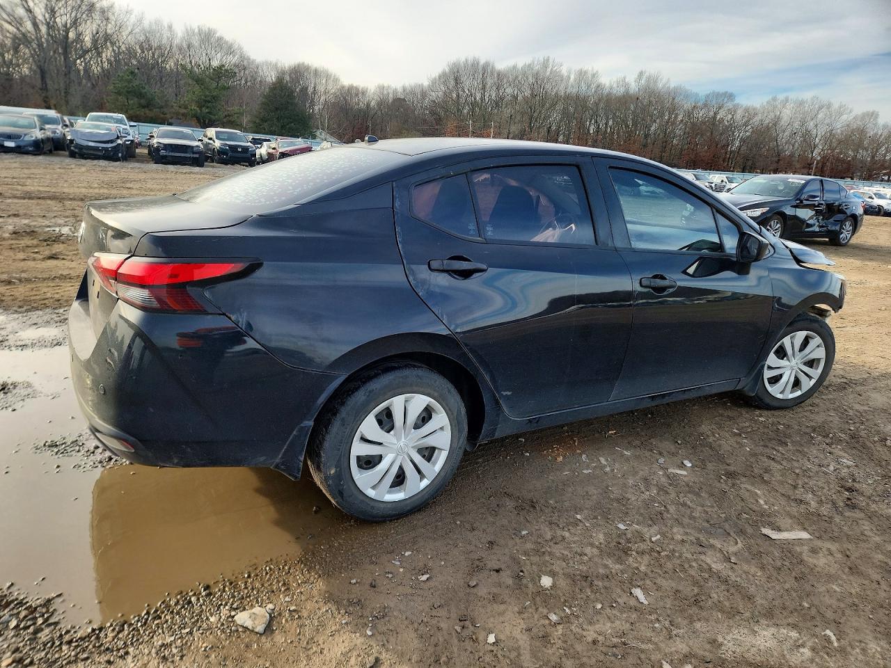 Nissan Versa S