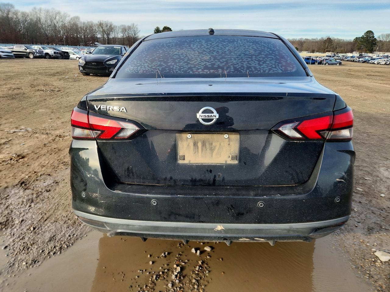 Nissan Versa S