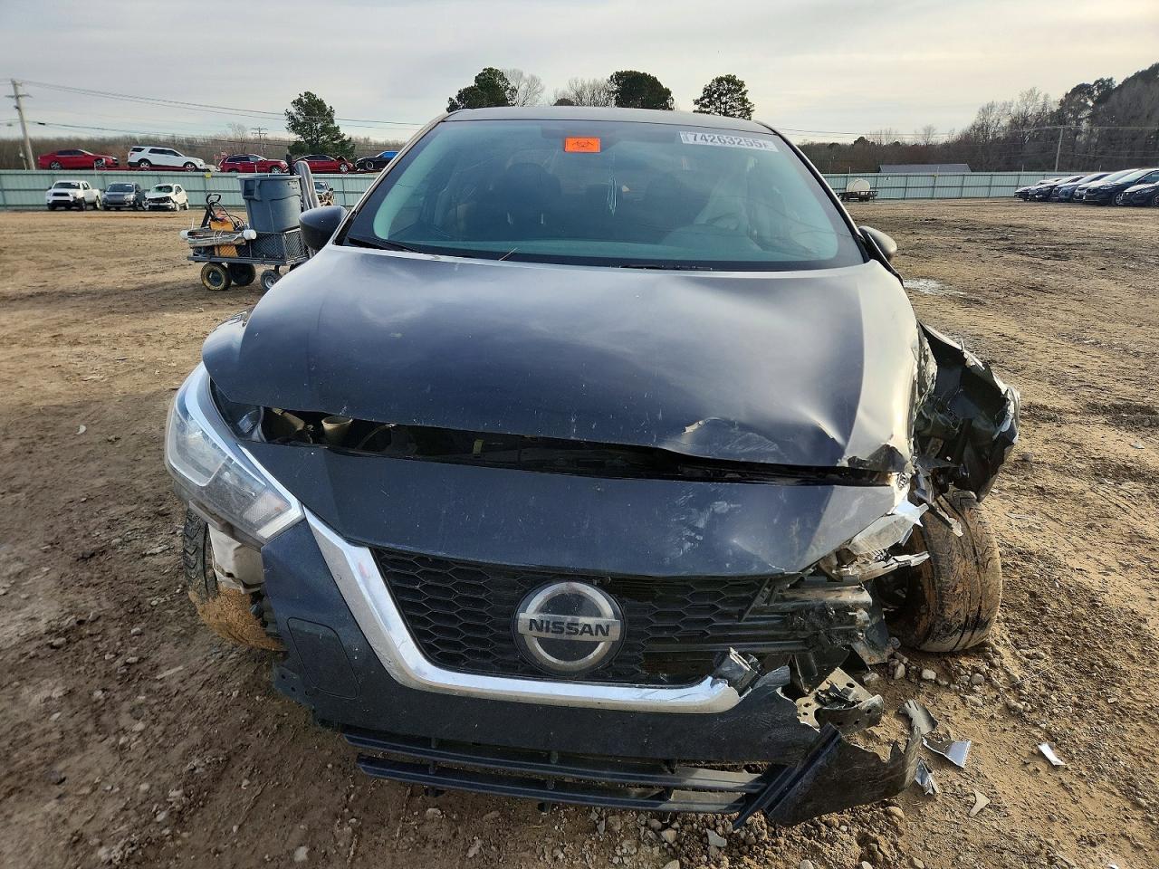 Nissan Versa S