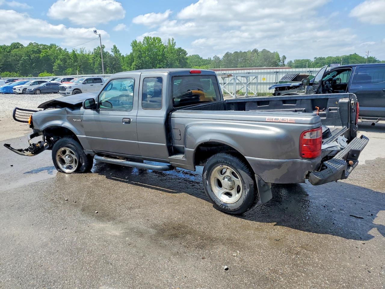 Ford Ranger Super Cab