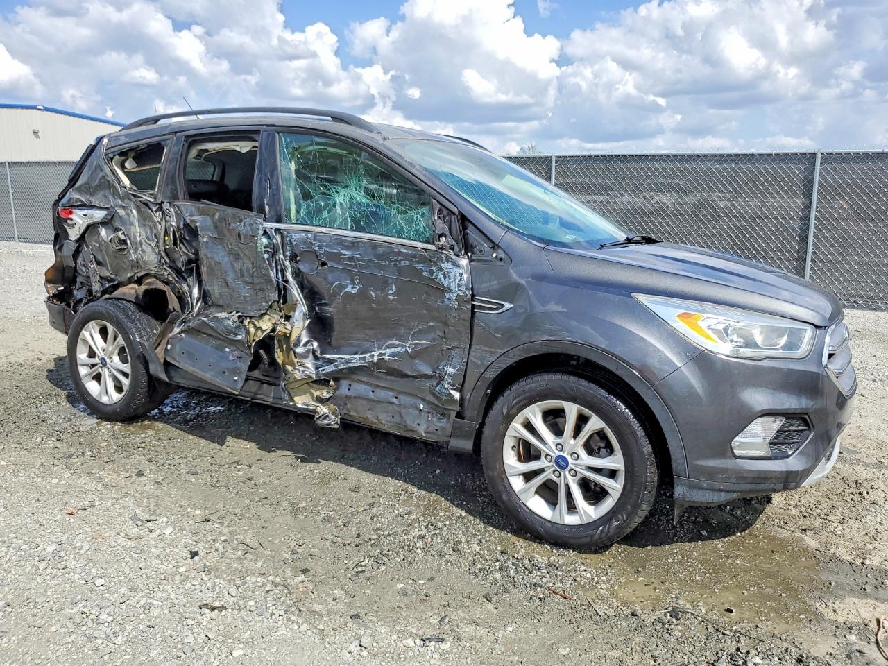 Ford Escape Se