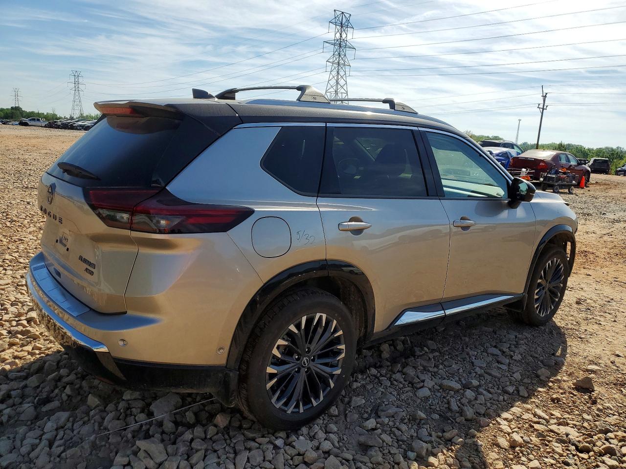 Nissan Rogue Platinum