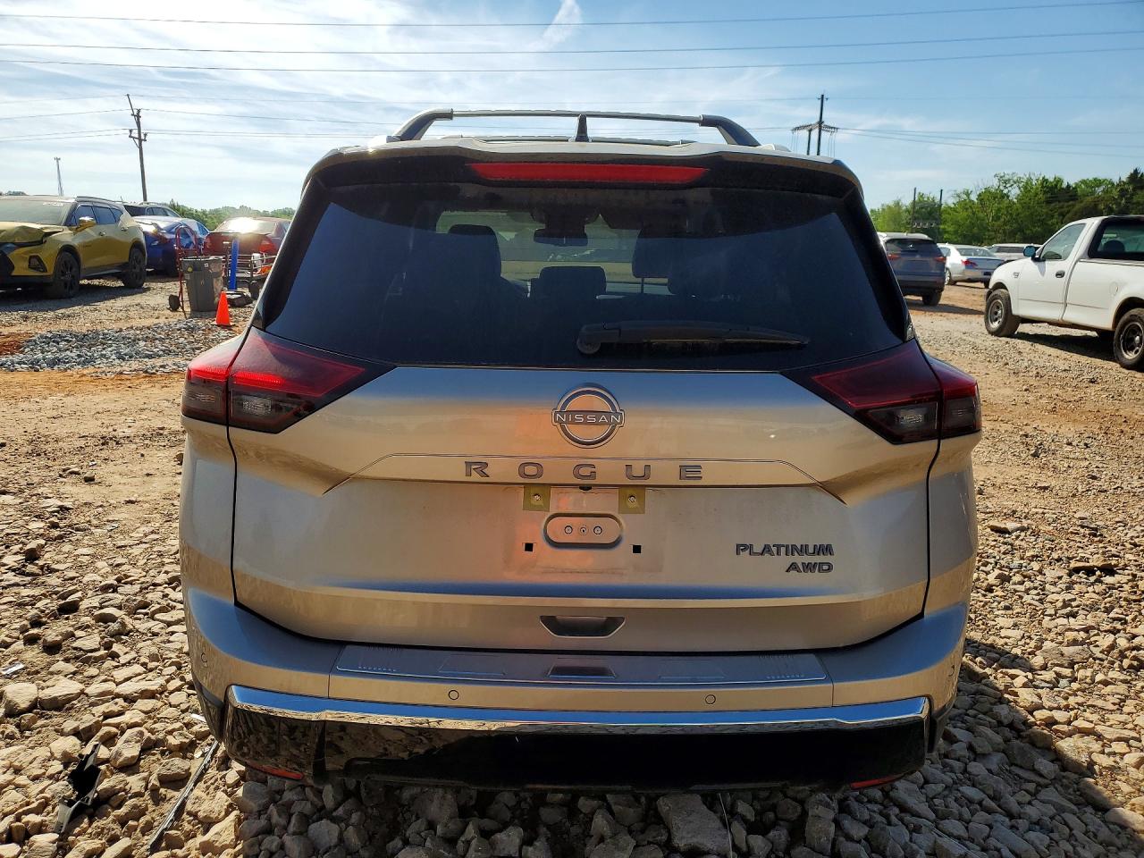 Nissan Rogue Platinum