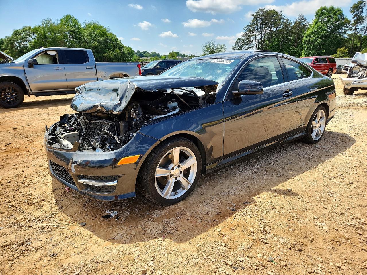 Salvage Mercedes-Benz C-Class Image